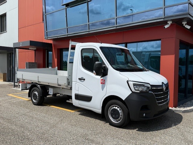 RENAULT Trucks Master E-Tech 35 EV 52kWh L2