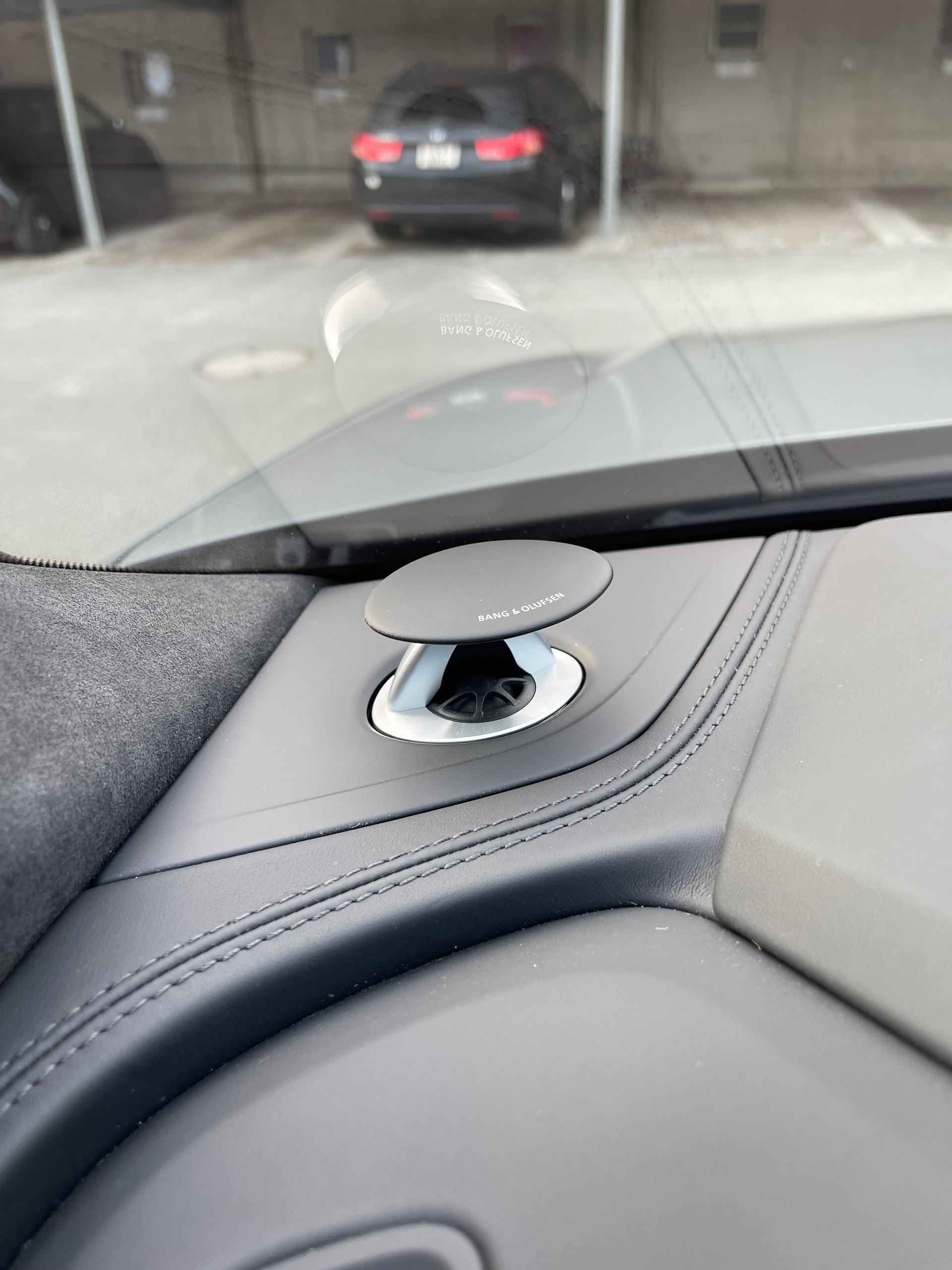 AUDI RSQ8 quattro tiptronic-image-15