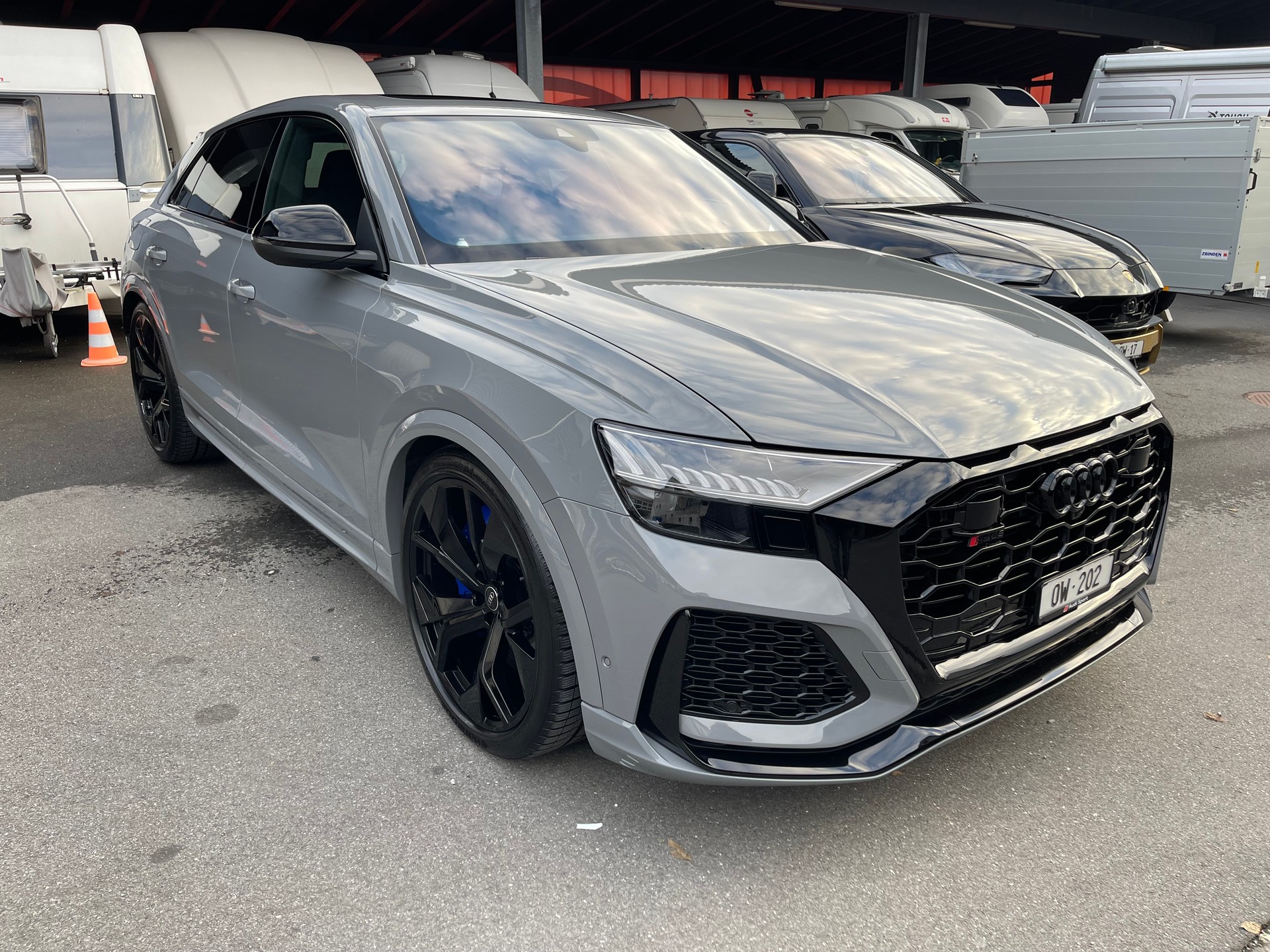 AUDI RSQ8 quattro tiptronic-image-2
