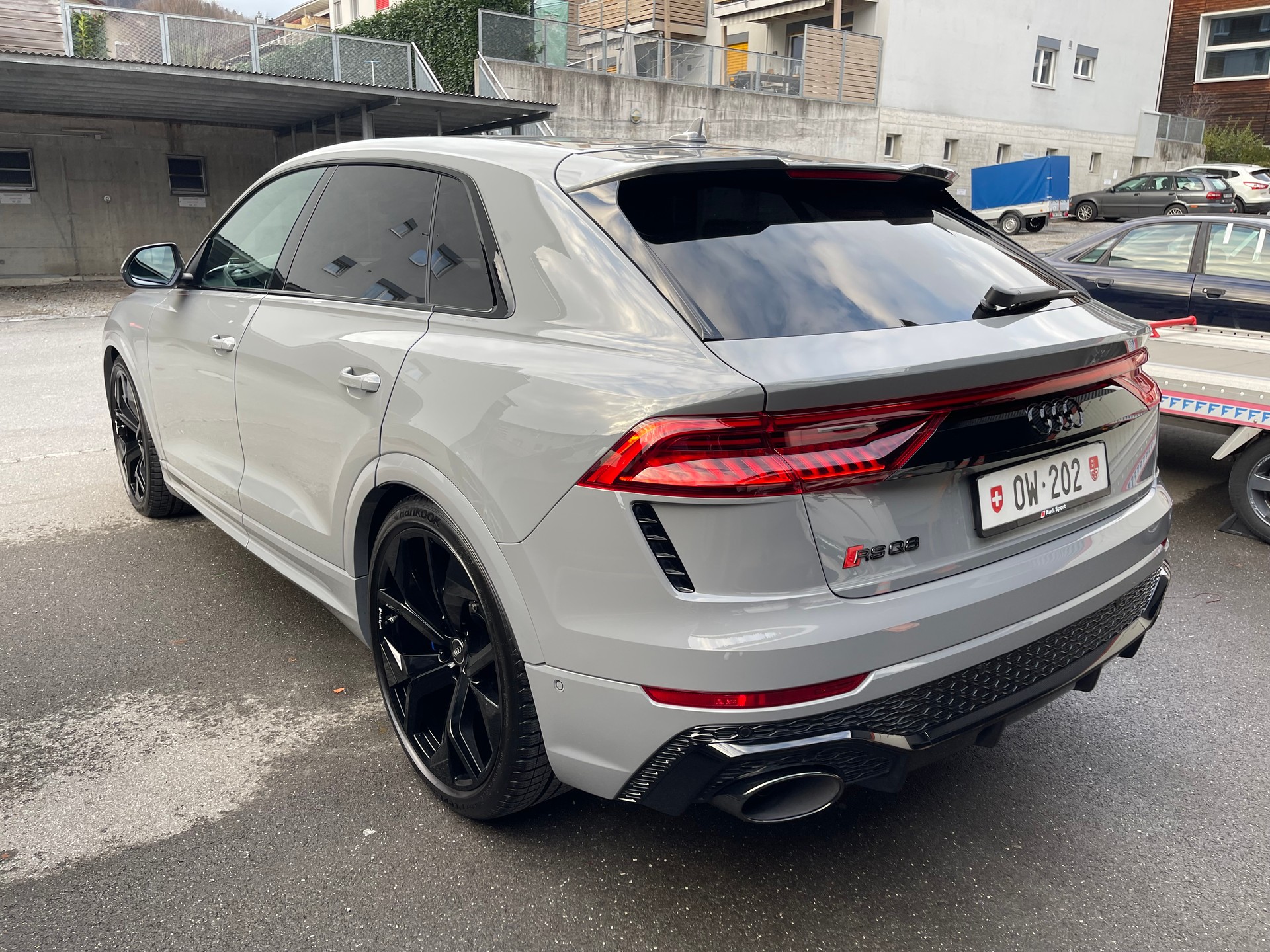 AUDI RSQ8 quattro tiptronic-image-6