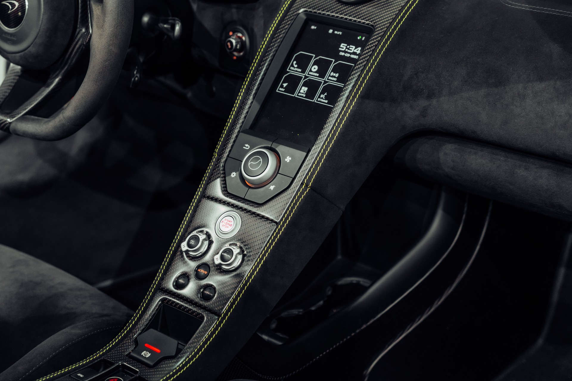 McLAREN 675LT Spider 3.8 V8 SSG-image-29