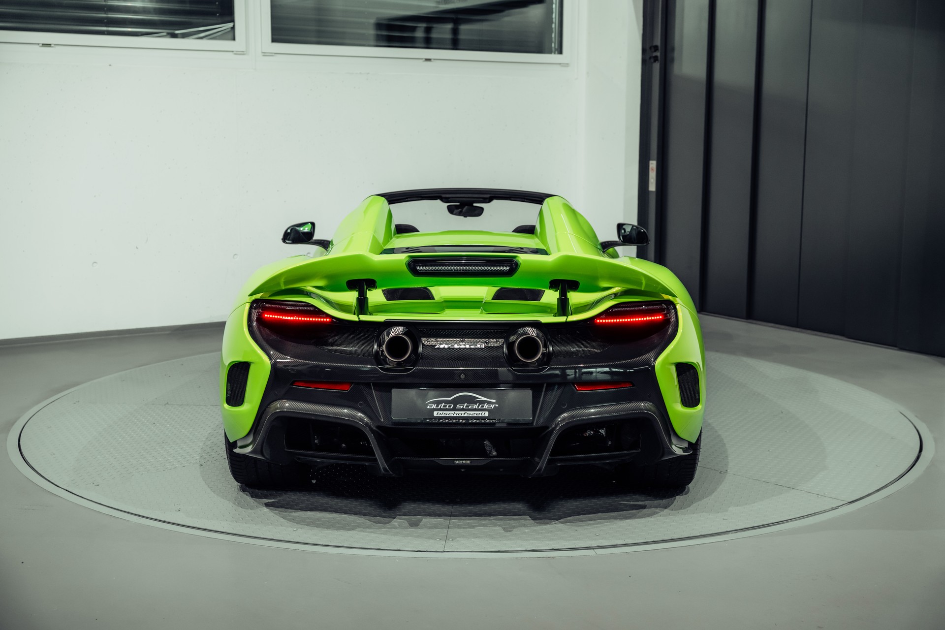 McLAREN 675LT Spider 3.8 V8 SSG-image-12
