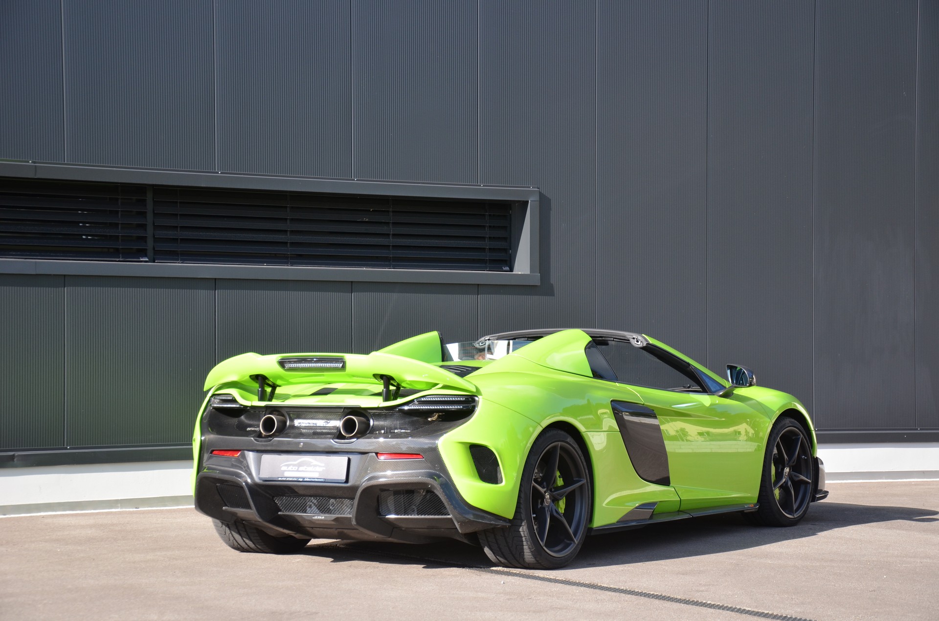 McLAREN 675LT Spider 3.8 V8 SSG-image-8