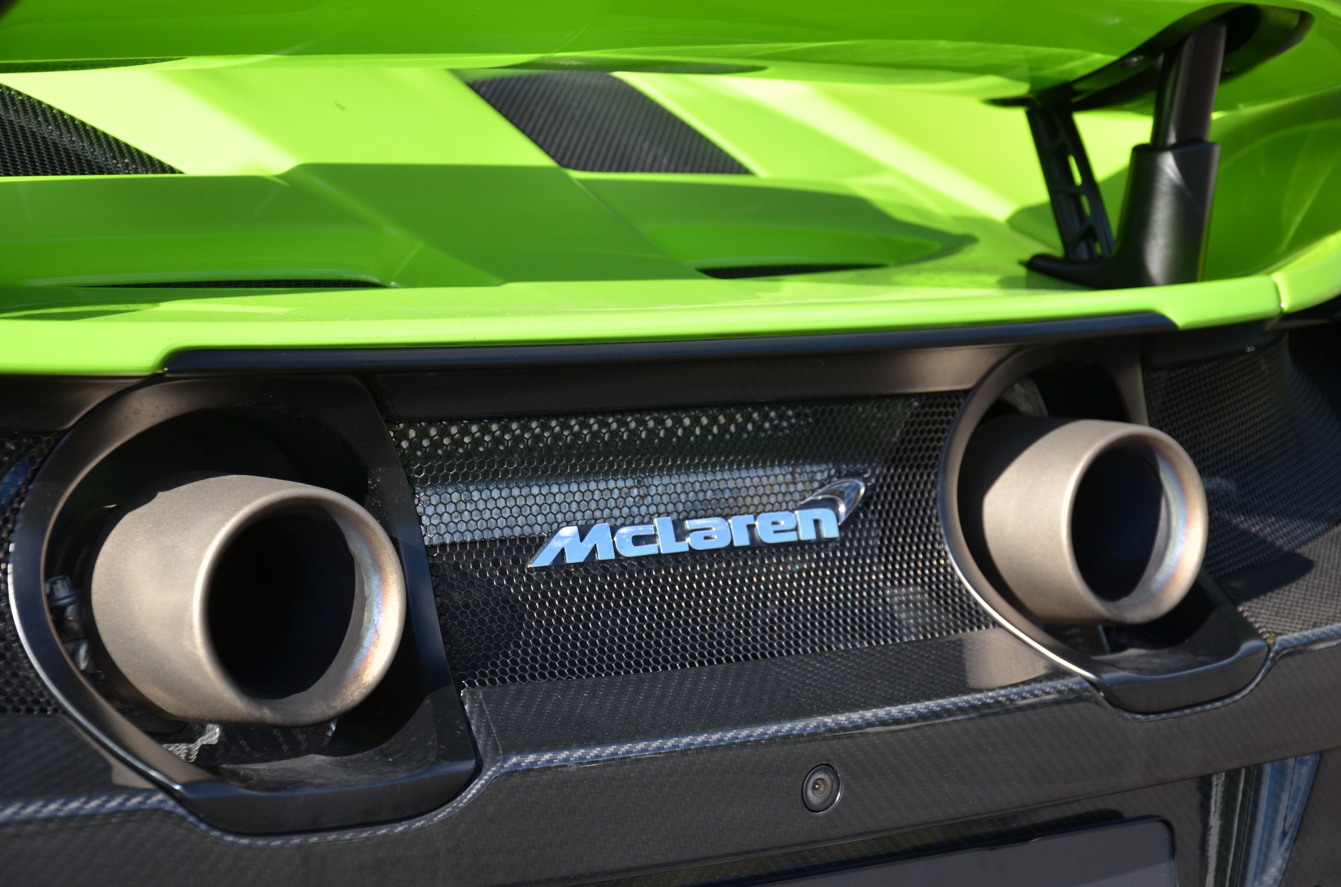 McLAREN 675LT Spider 3.8 V8 SSG-image-14
