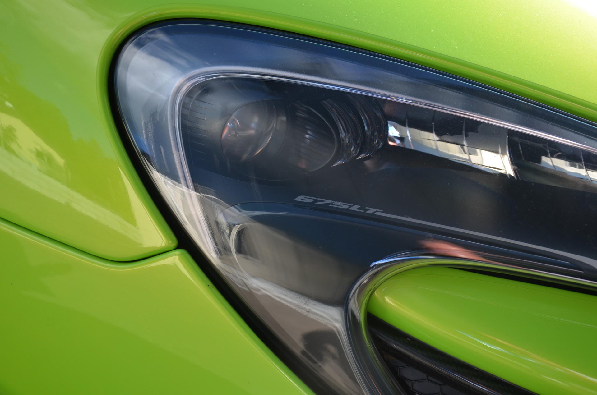 McLAREN 675LT Spider 3.8 V8 SSG-image-21