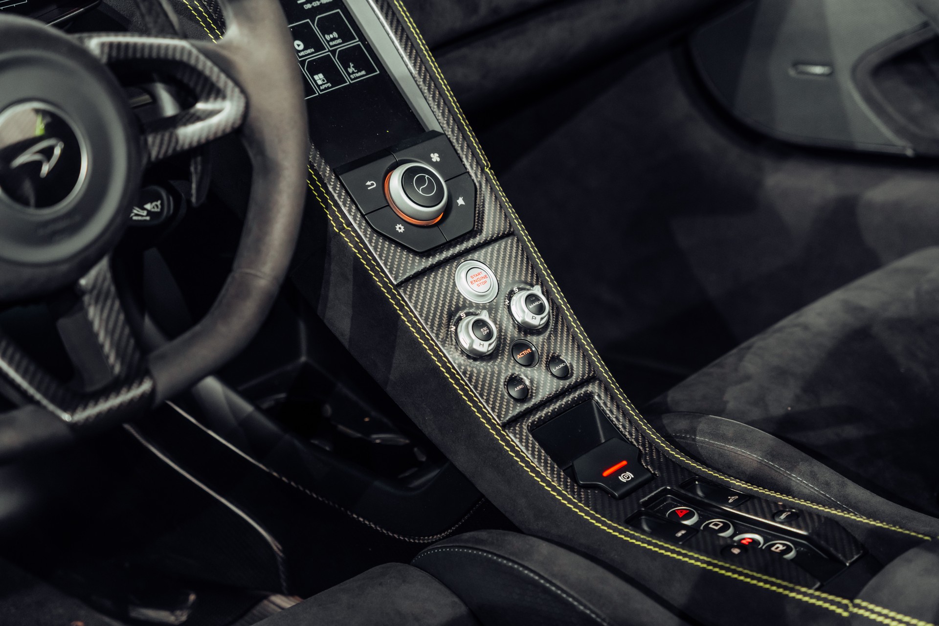 McLAREN 675LT Spider 3.8 V8 SSG-image-24