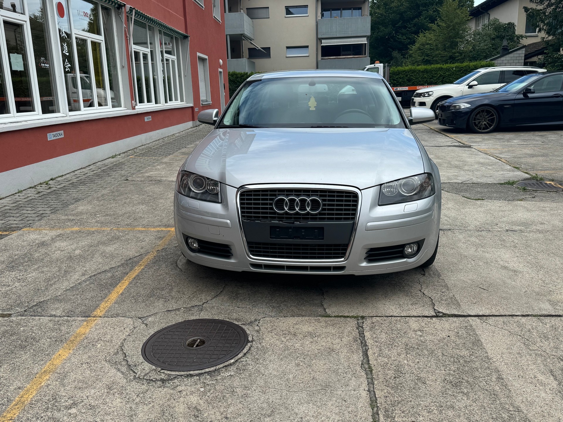 AUDI A3 Sportback 1.8 Turbo FSI Ambition-showroom-element-1