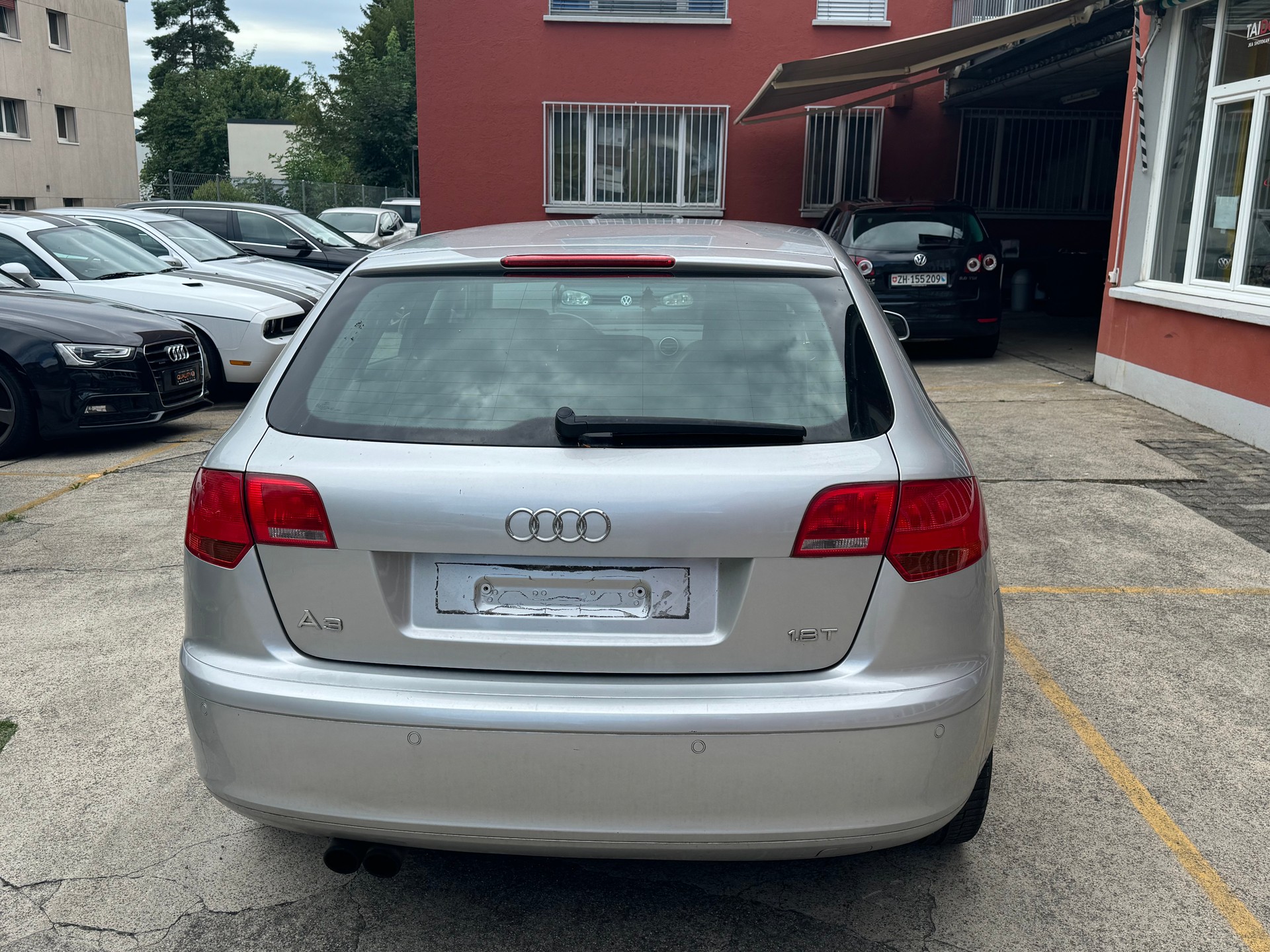AUDI A3 Sportback 1.8 Turbo FSI Ambition-image-4