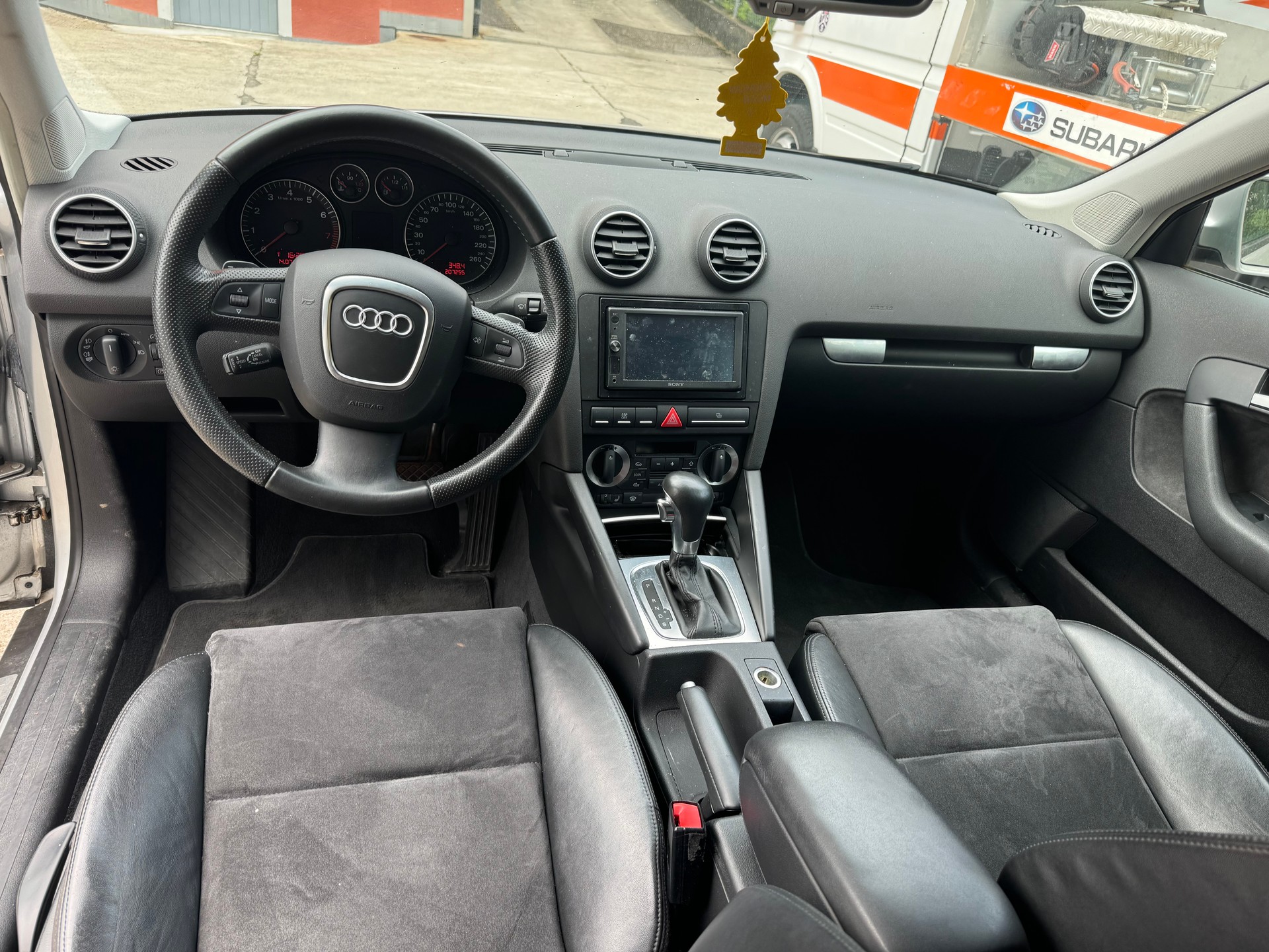 AUDI A3 Sportback 1.8 Turbo FSI Ambition-image-7
