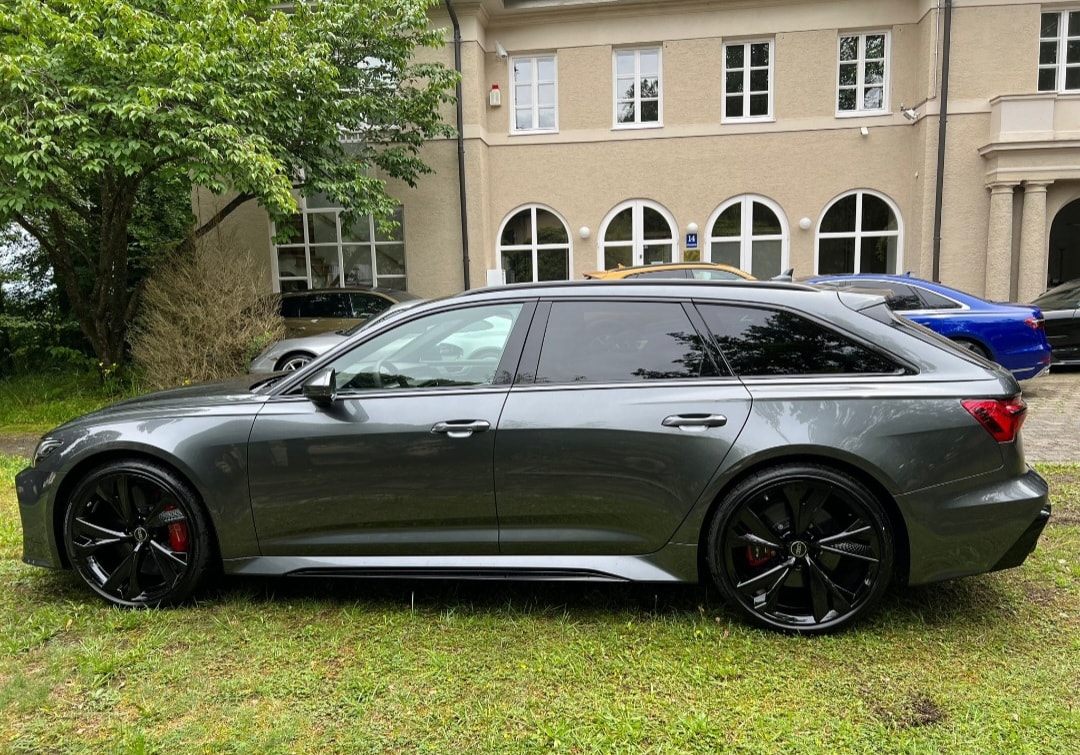 AUDI RS6 Avant 4.0 TFSI V8 Performance quattro-showroom-element-1