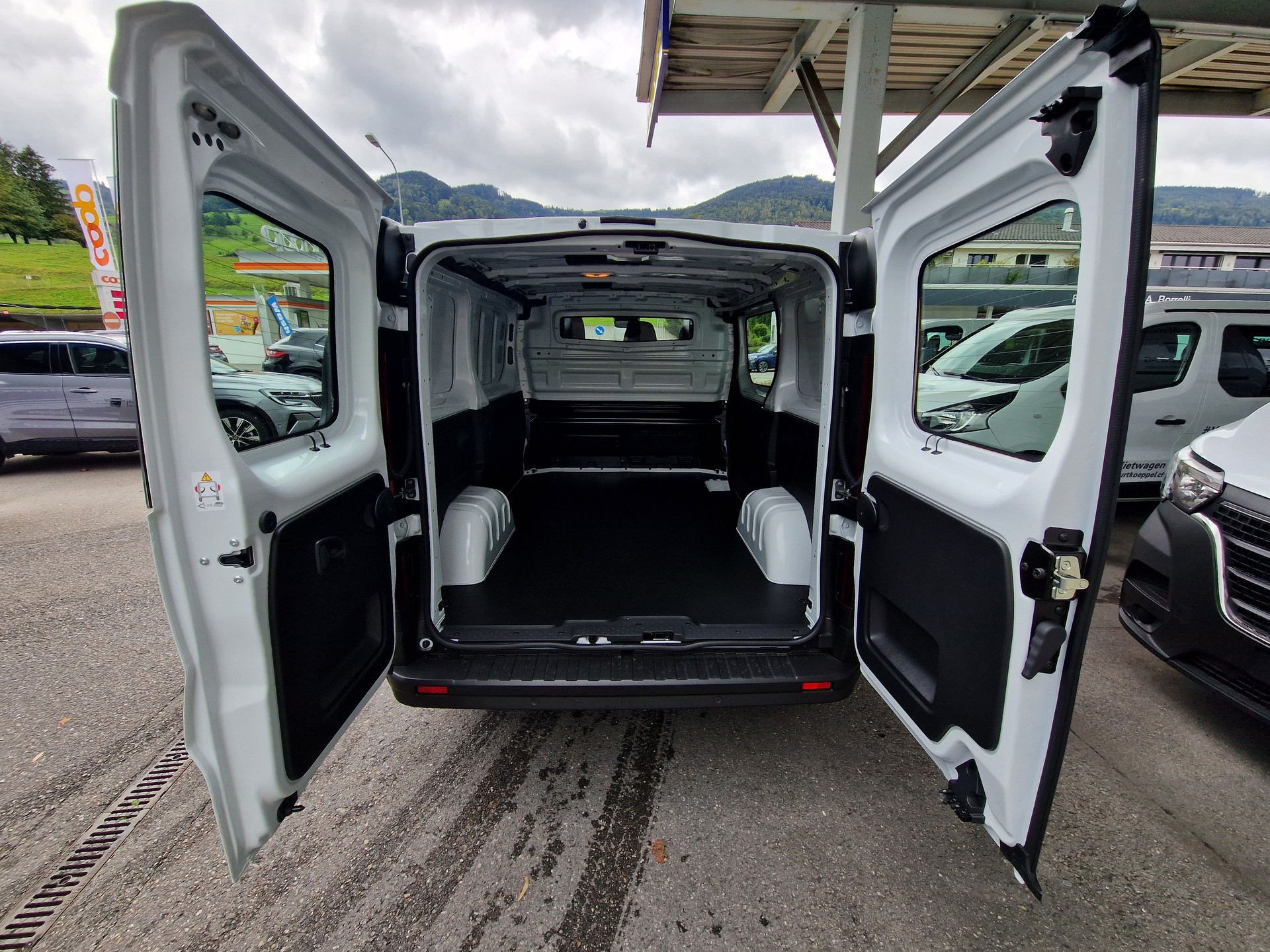 RENAULT Trafic Kaw. 2.8 t L1 H1 2.0 dCi Blue 110 Advance-showroom-element-3