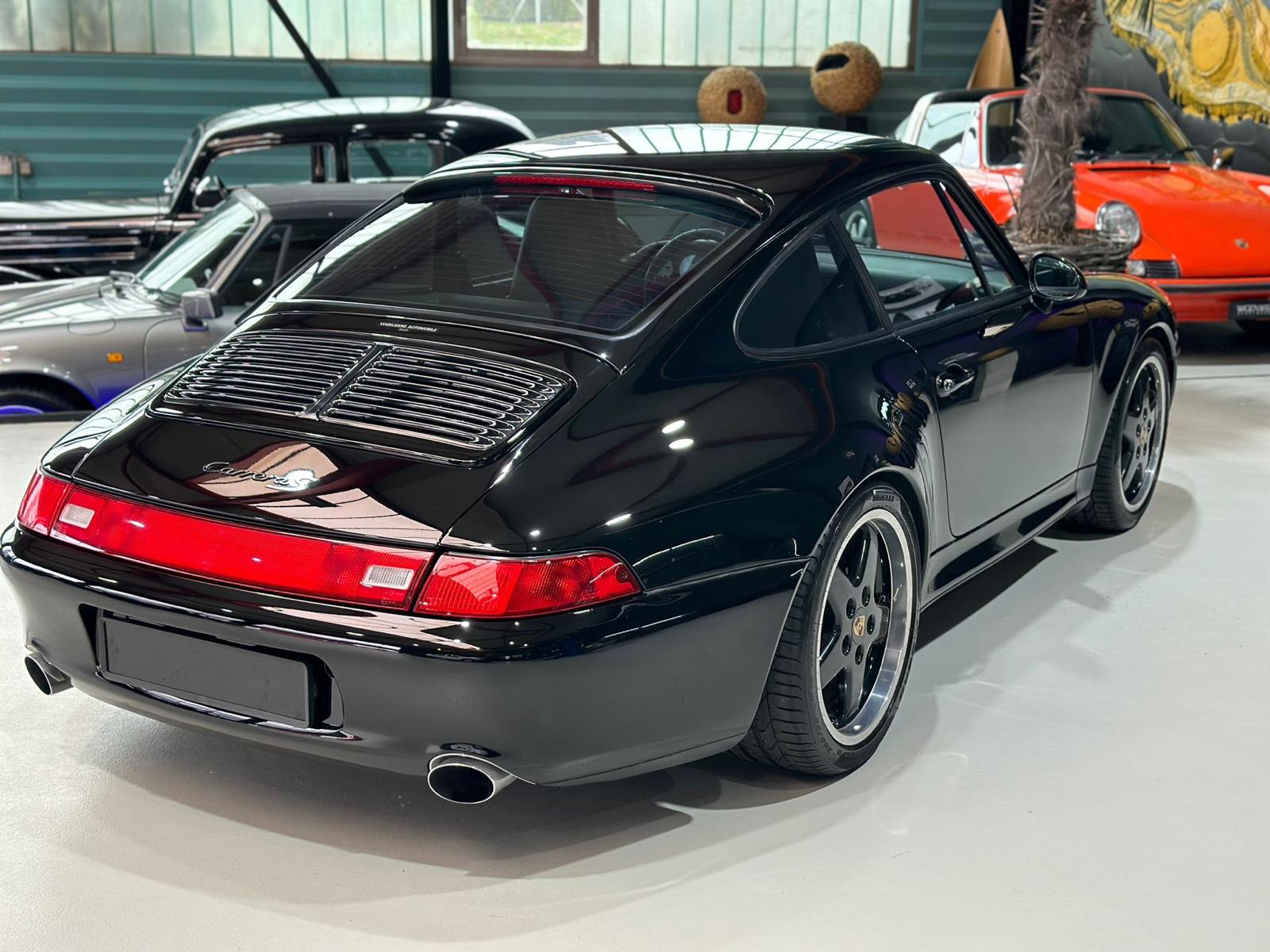 PORSCHE 911 Carrera S-image-11