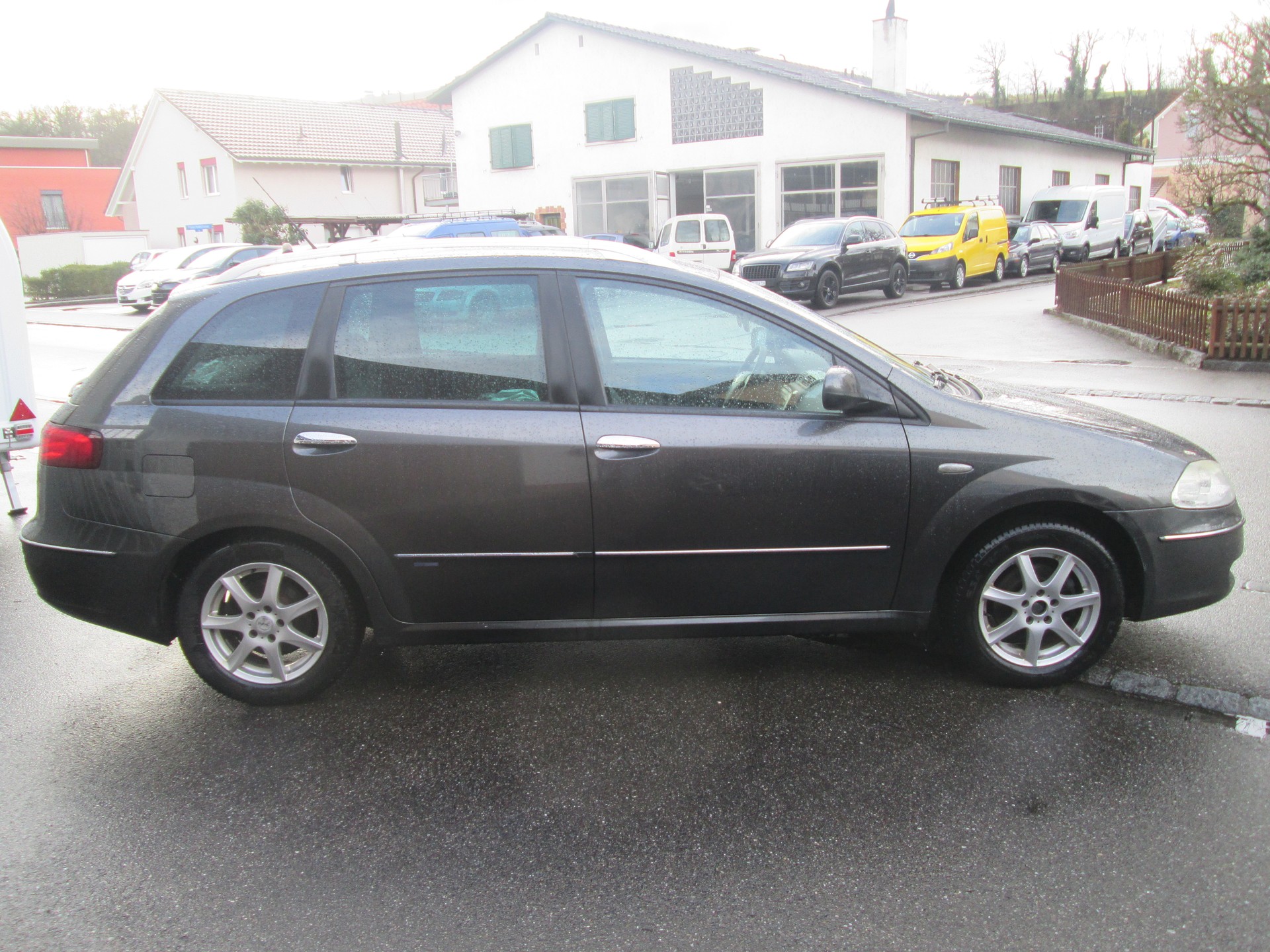 FIAT Croma 2.2 Emotion-image-5