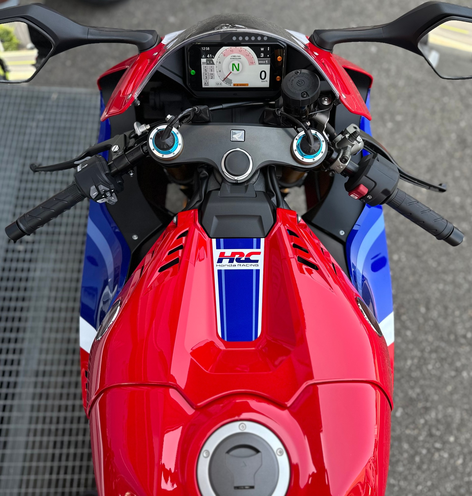 HONDA CBR 1000 RR-R Fireblade SP-image-8