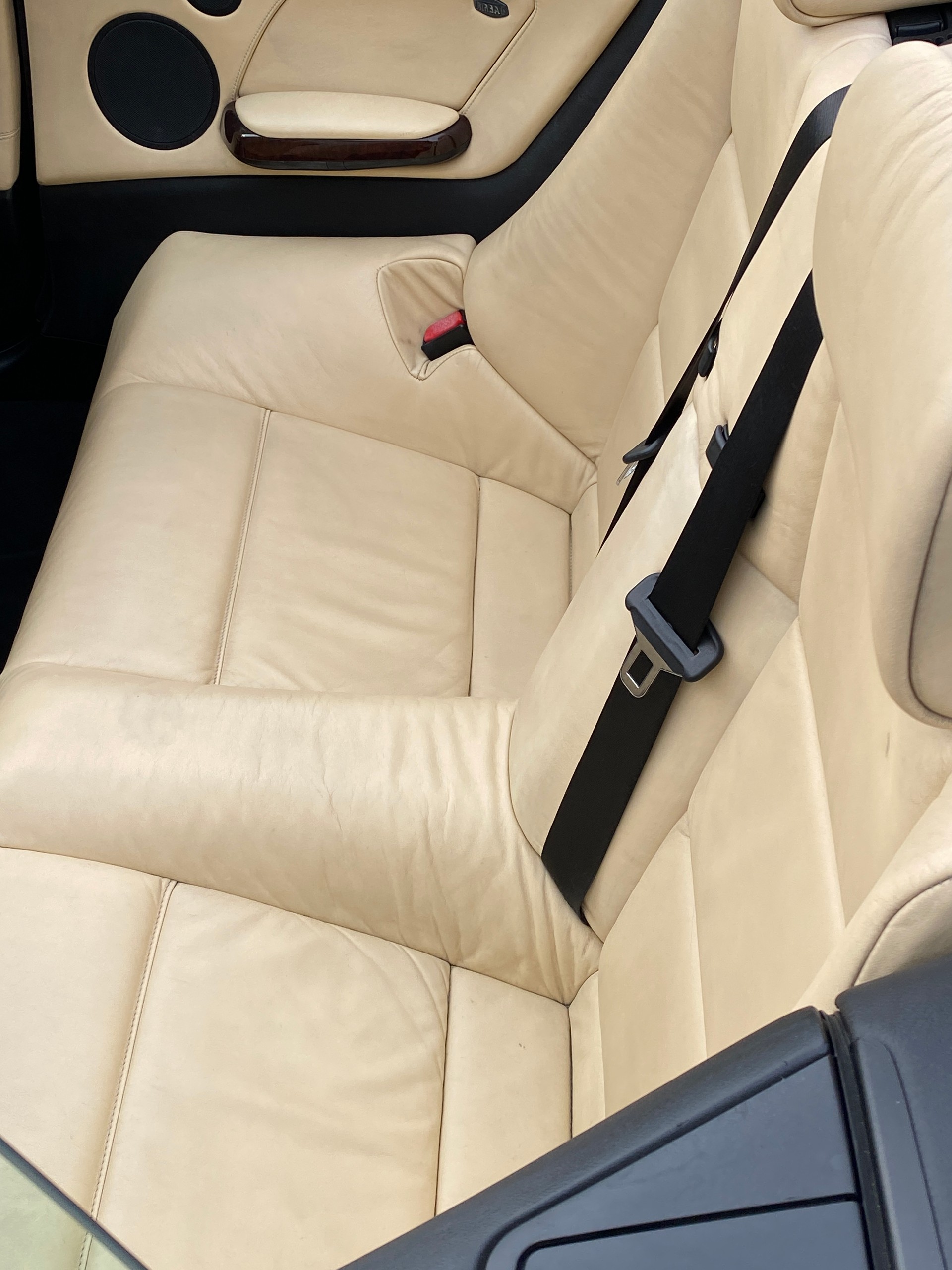 BMW 325Ci Cabriolet-image-5