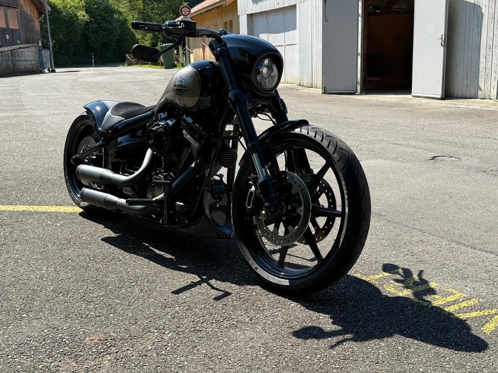 HARLEY-DAVIDSON FXSE Breakout Pro Street CVO ABS-image-5
