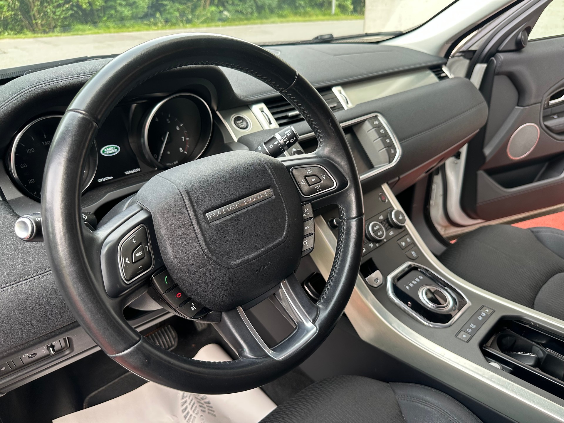 LAND ROVER Range Rover Evoque 2.0 Si4 Autobiography AT9-image-9