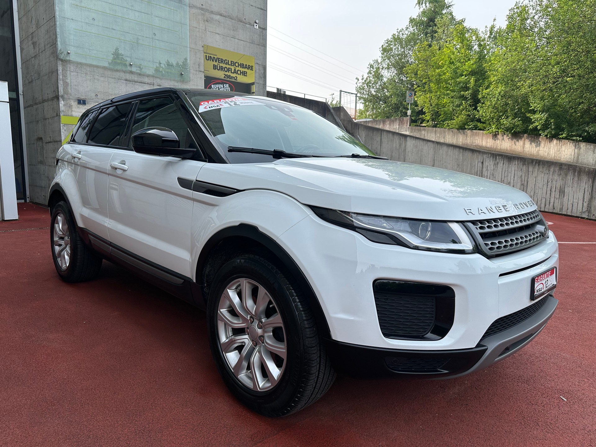 LAND ROVER Range Rover Evoque 2.0 Si4 Autobiography AT9-image-5