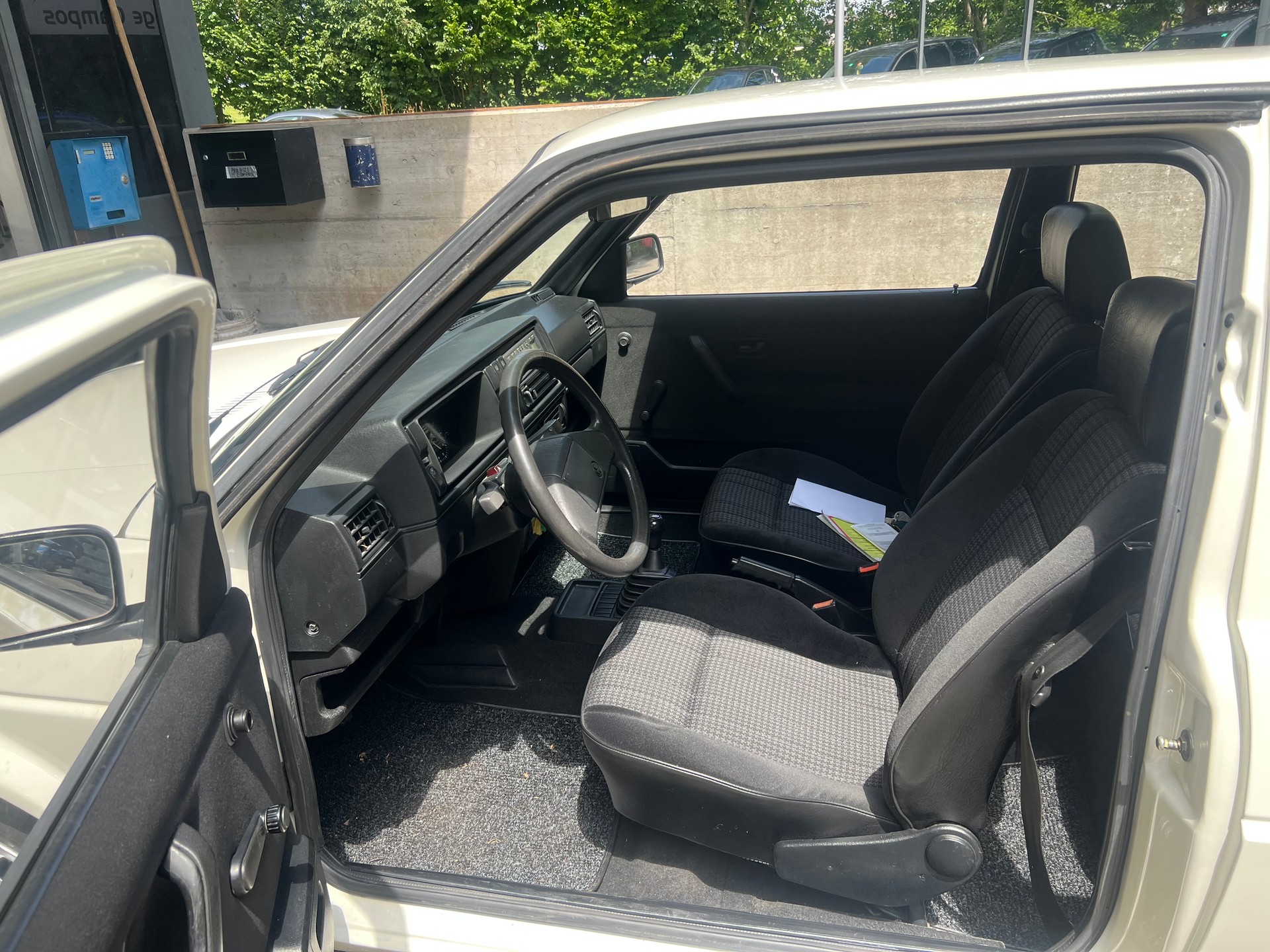 VW Golf 1300 GL-image-6