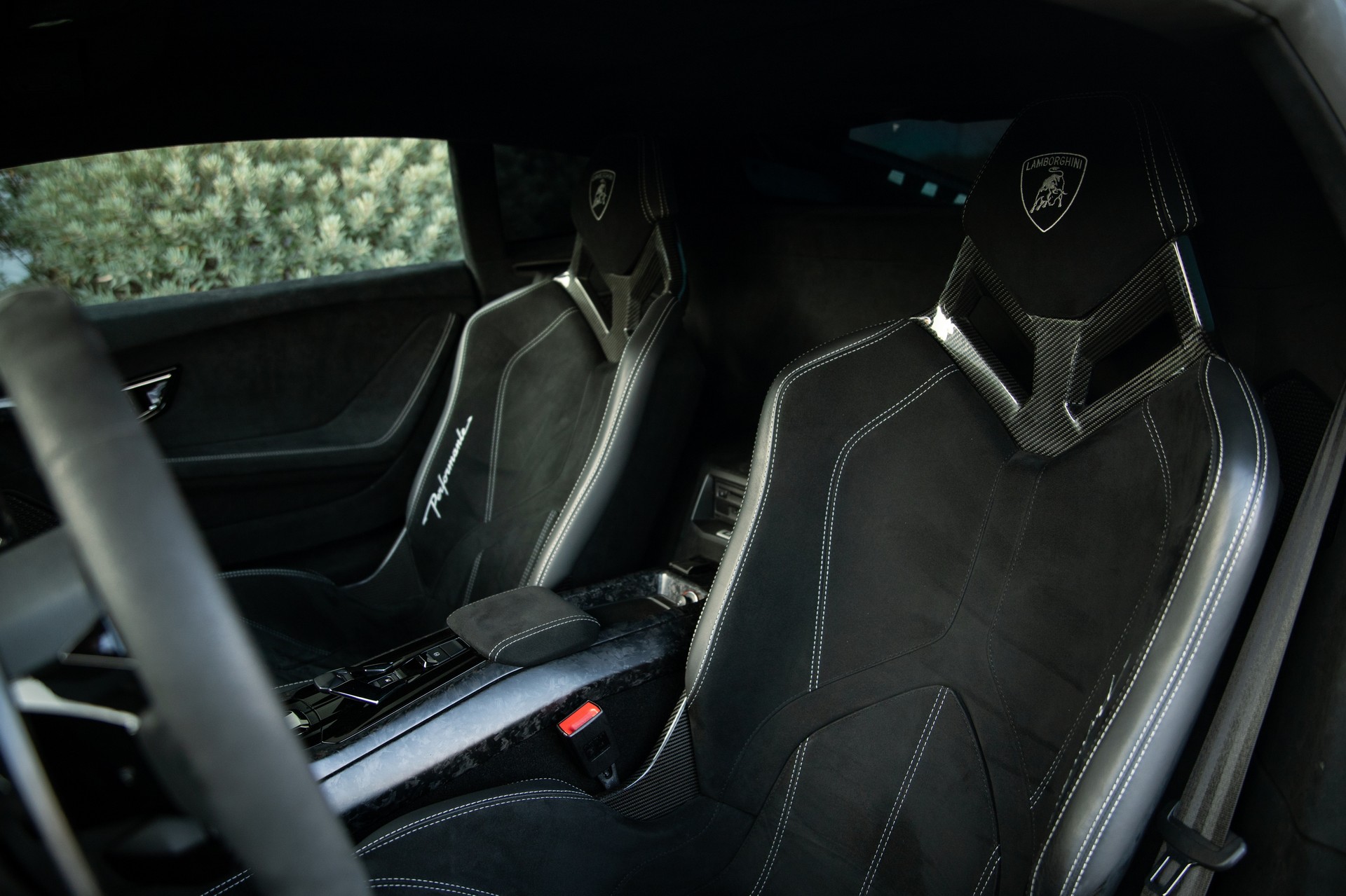LAMBORGHINI Huracan LP640-4 Coupé Performante DCT-image-12