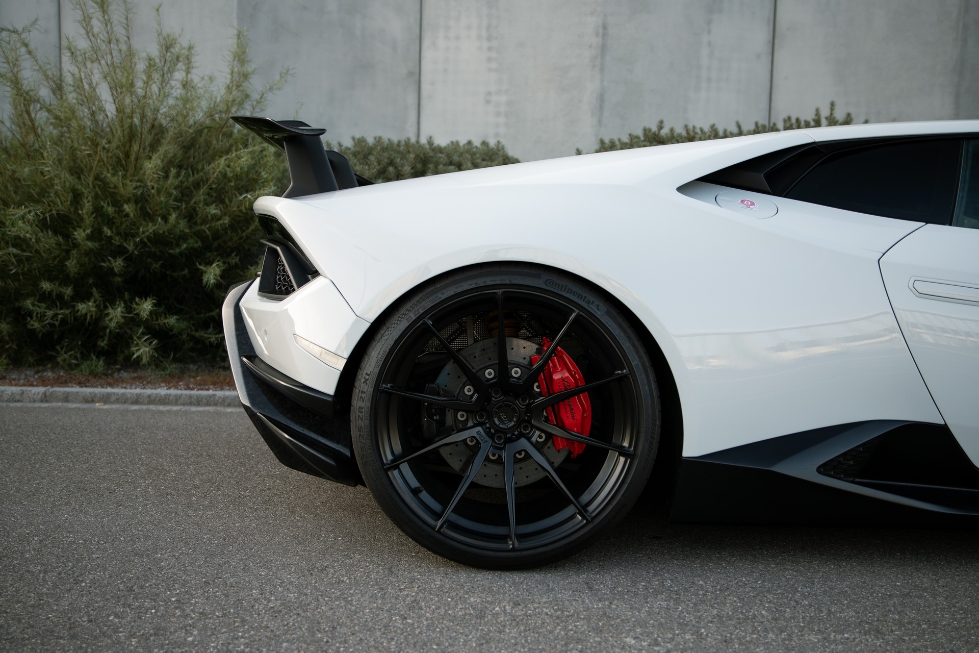 LAMBORGHINI Huracan LP640-4 Coupé Performante DCT-image-9