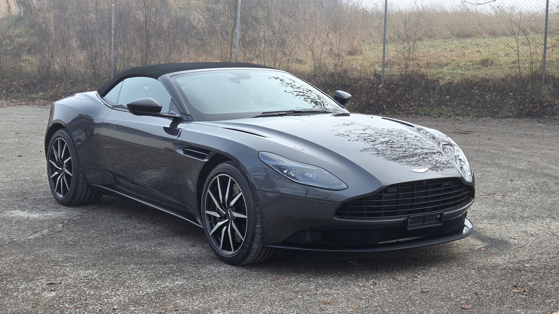 ASTON MARTIN DB11 V8 Volante Touchtronic 3-image-5