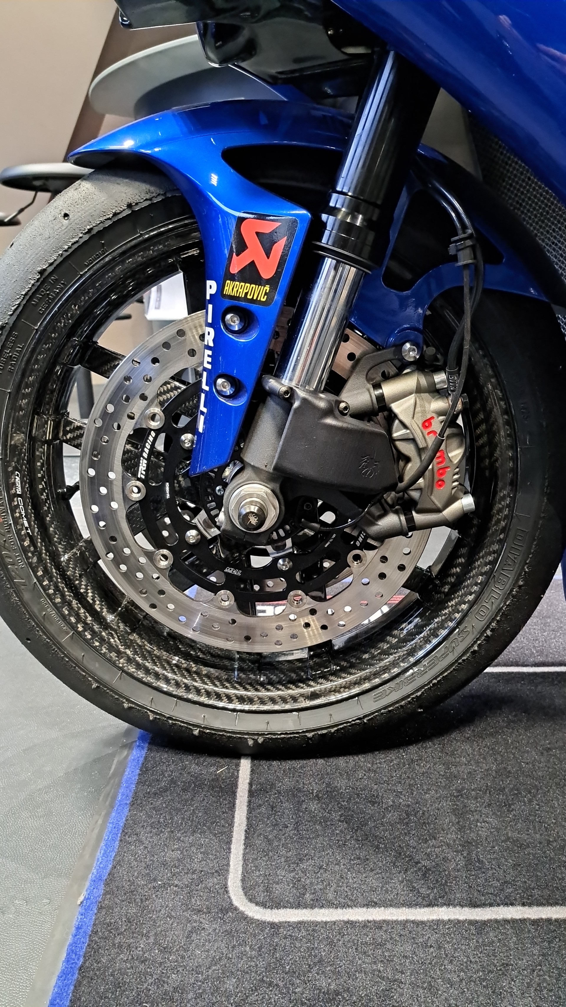 YAMAHA YZF-R1 ABS-image-5