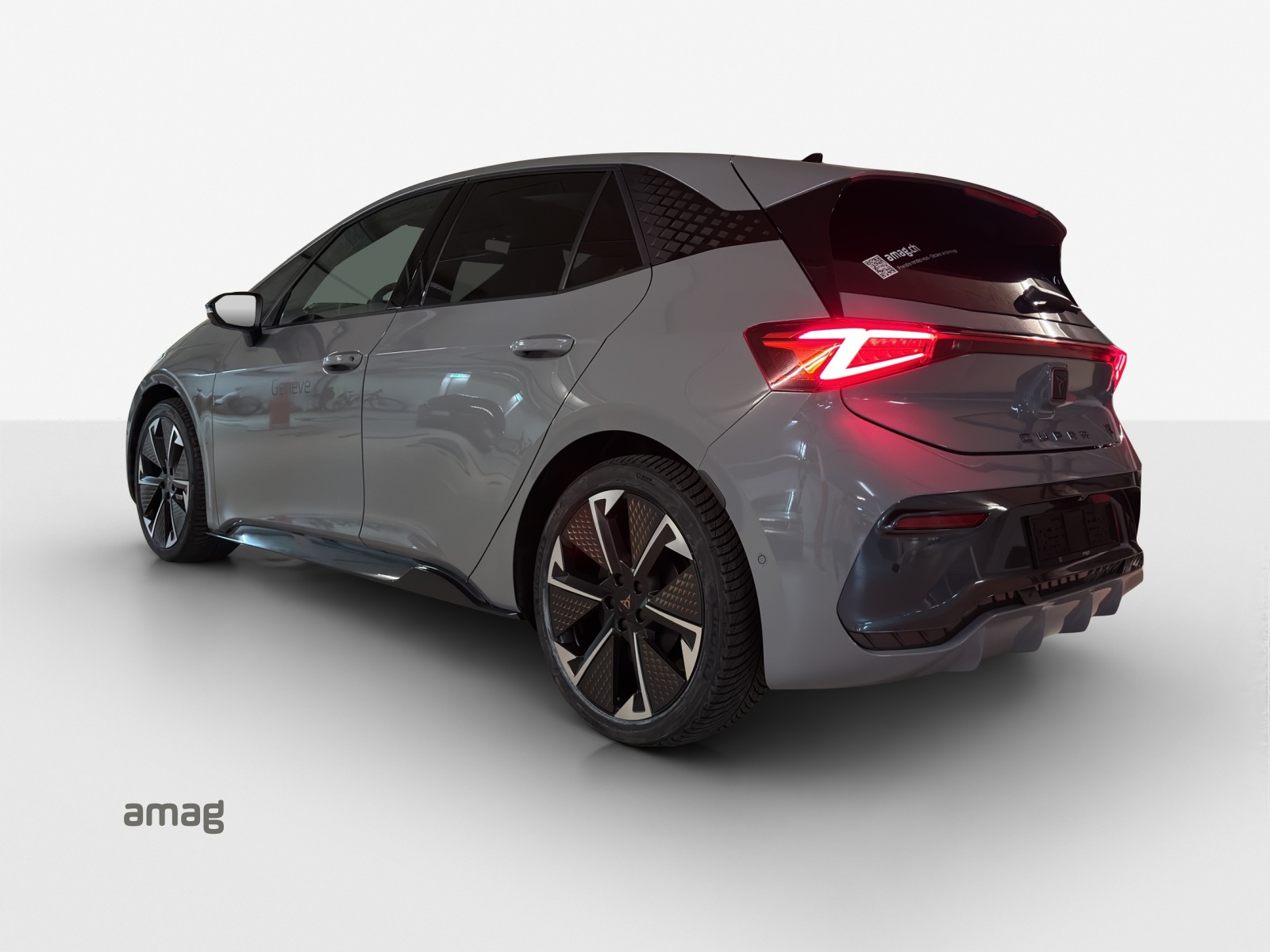 CUPRA Born 79 kWh VZ-showroom-element-2