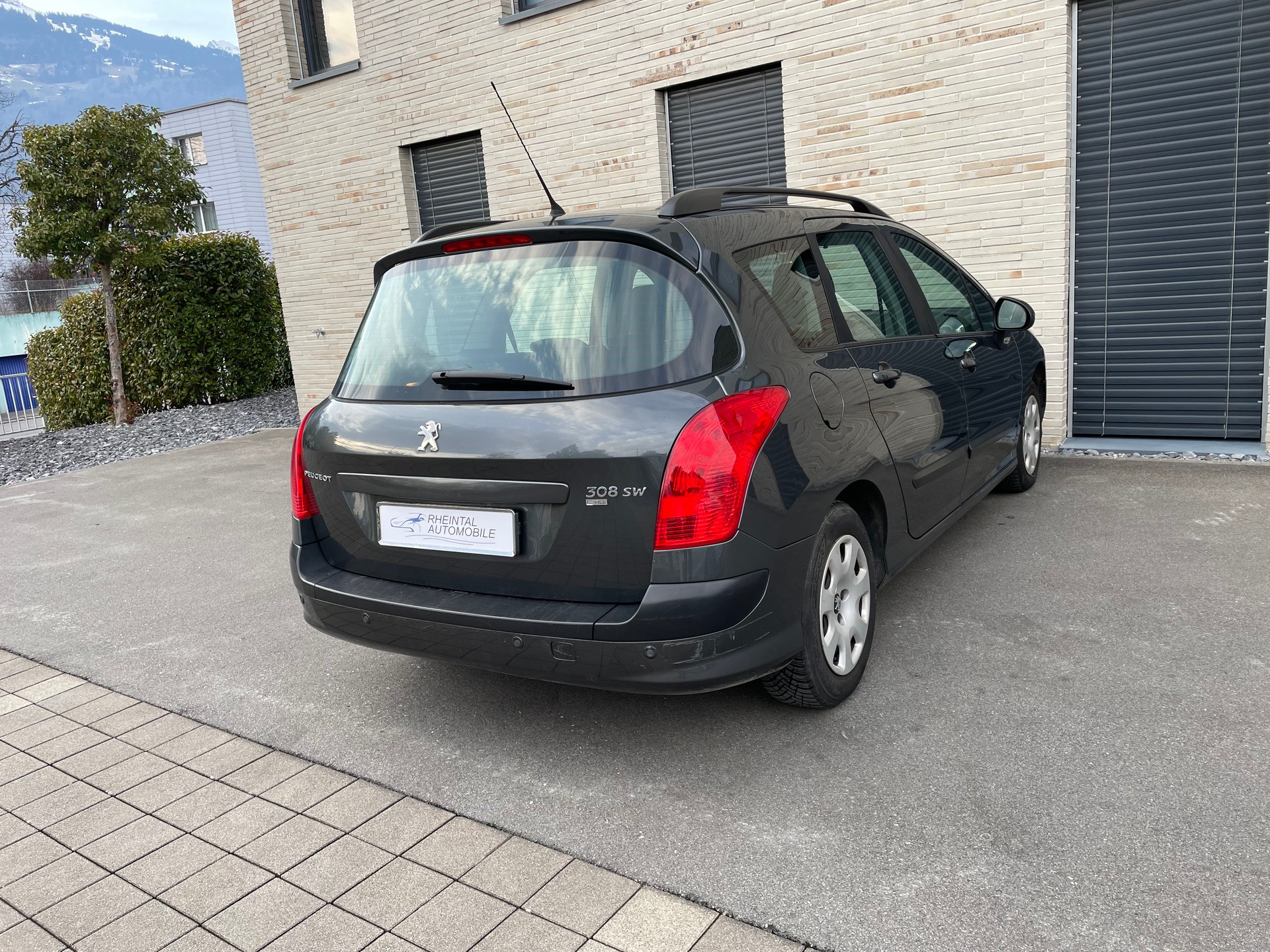 PEUGEOT 308 SW 1.6 HDI Business-image-7