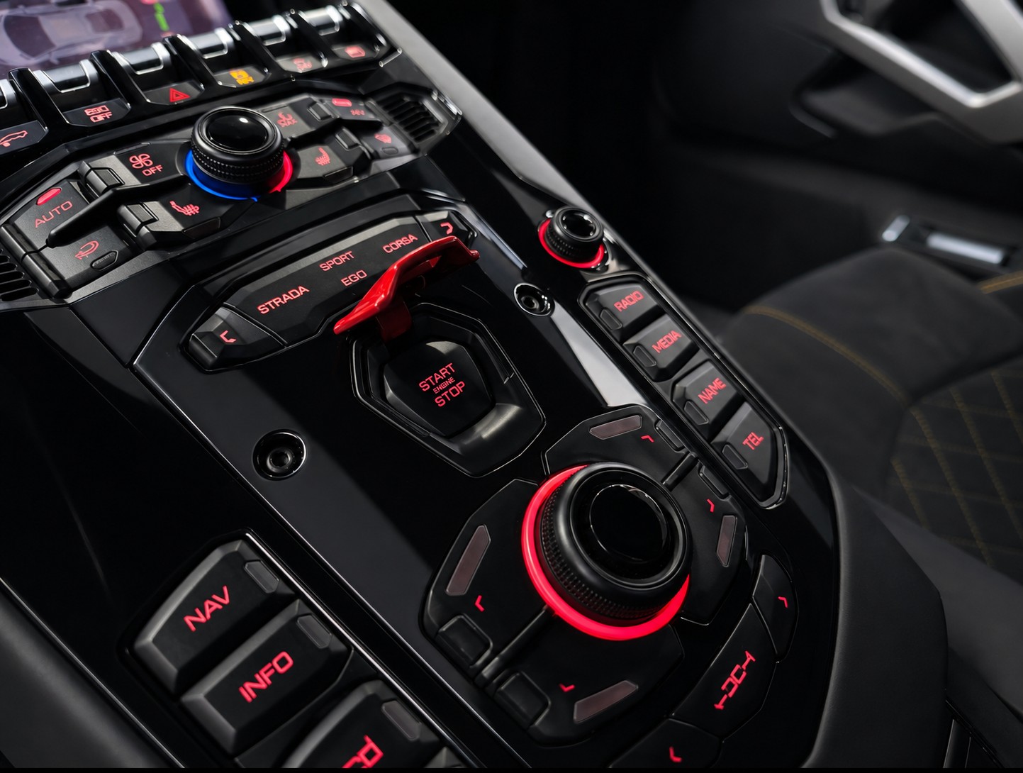 LAMBORGHINI Aventador 6.5 S LP740-4 Coupé E-Gear-image-18