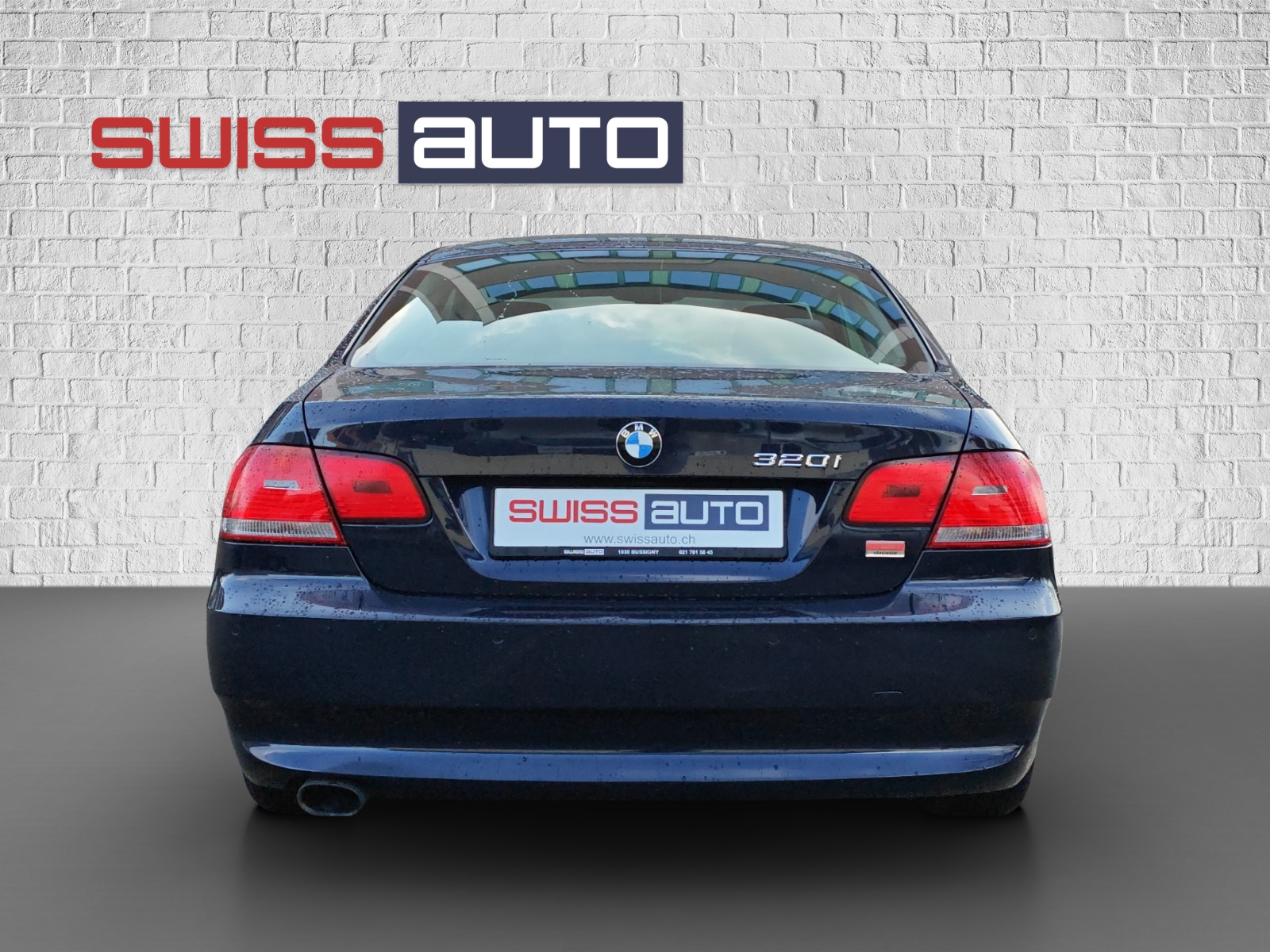 BMW 320i Coupé-image-5