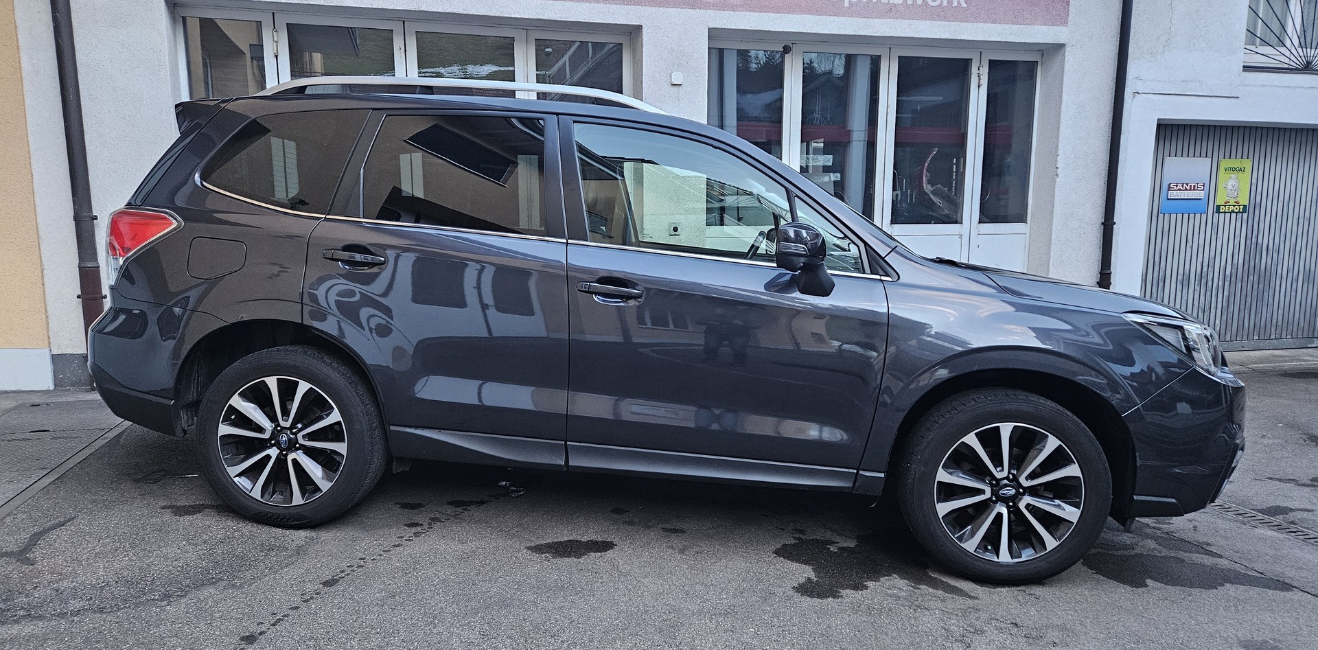 SUBARU Forester 2.0i Executive Lineartronic-image-5