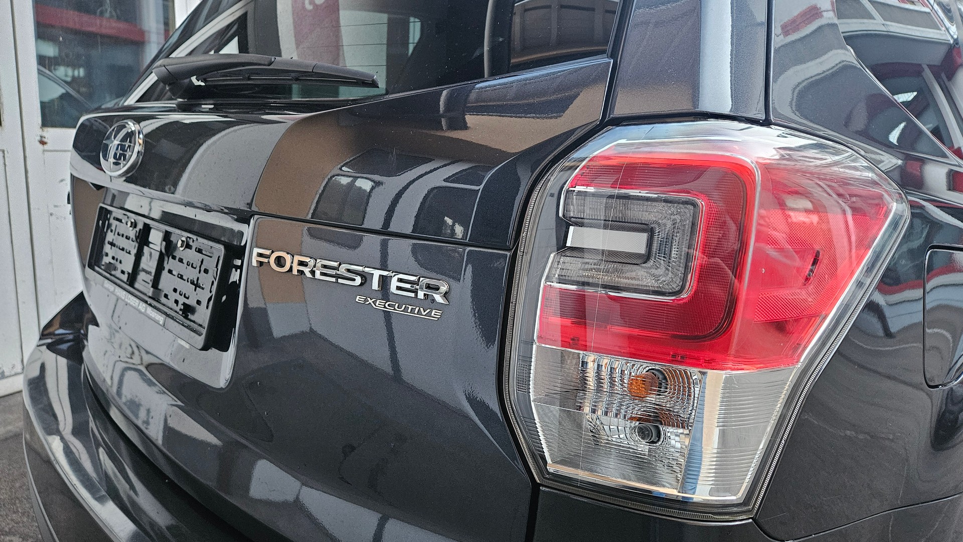 SUBARU Forester 2.0i Executive Lineartronic-image-22