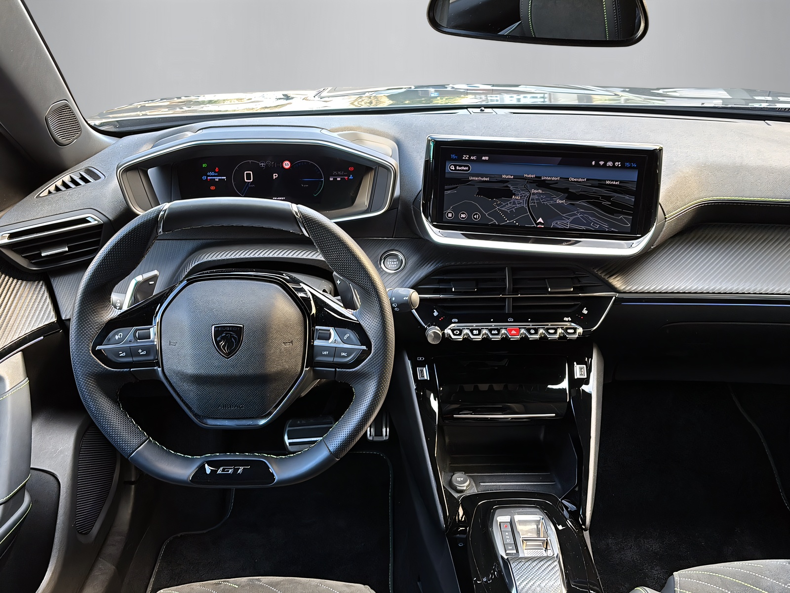 PEUGEOT 2008 1.2 Hybrid 145 GT-image-12