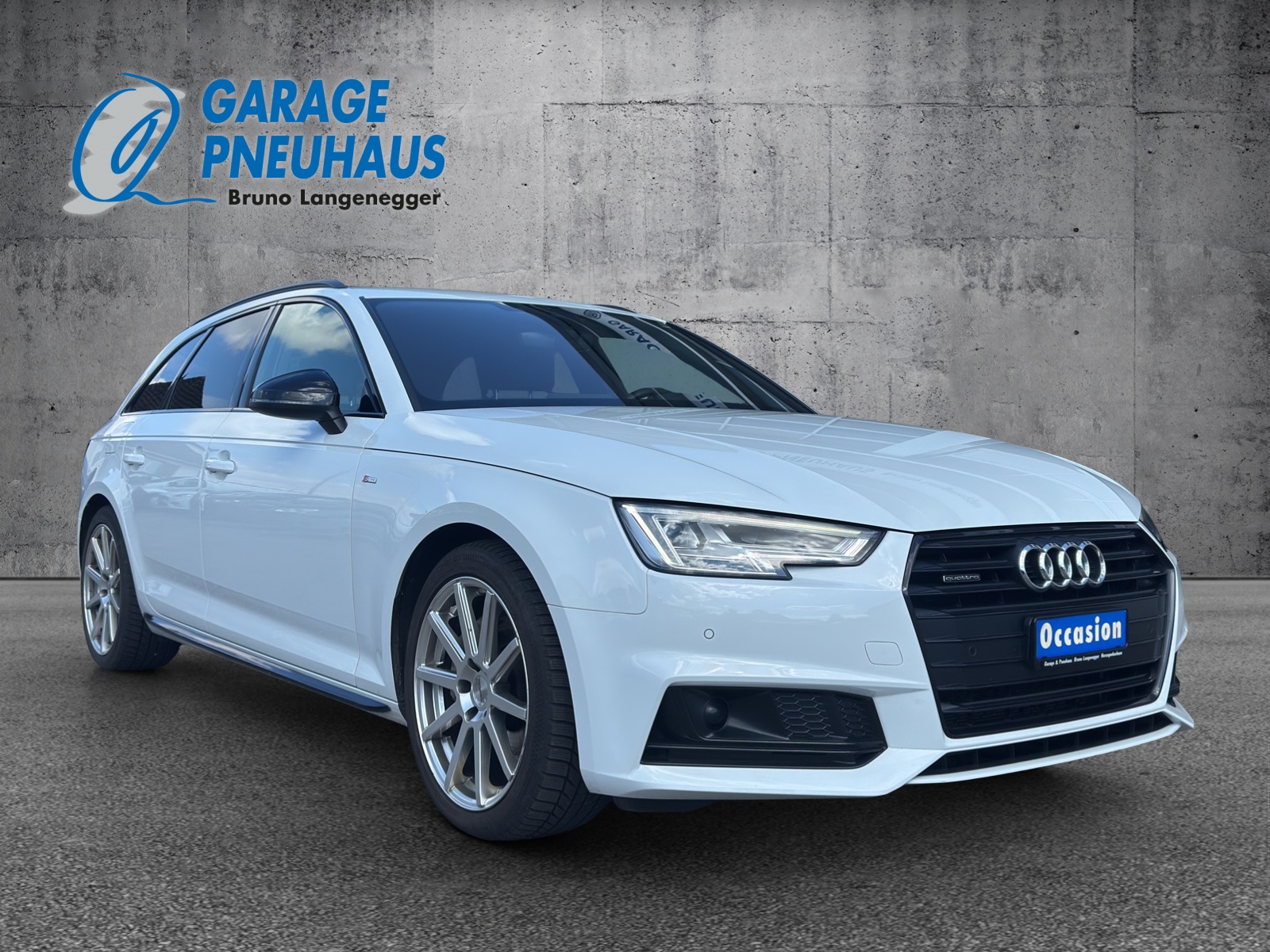 AUDI A4 Avant 2.0 TDI Sport quattro S-tronic-showroom-element-1