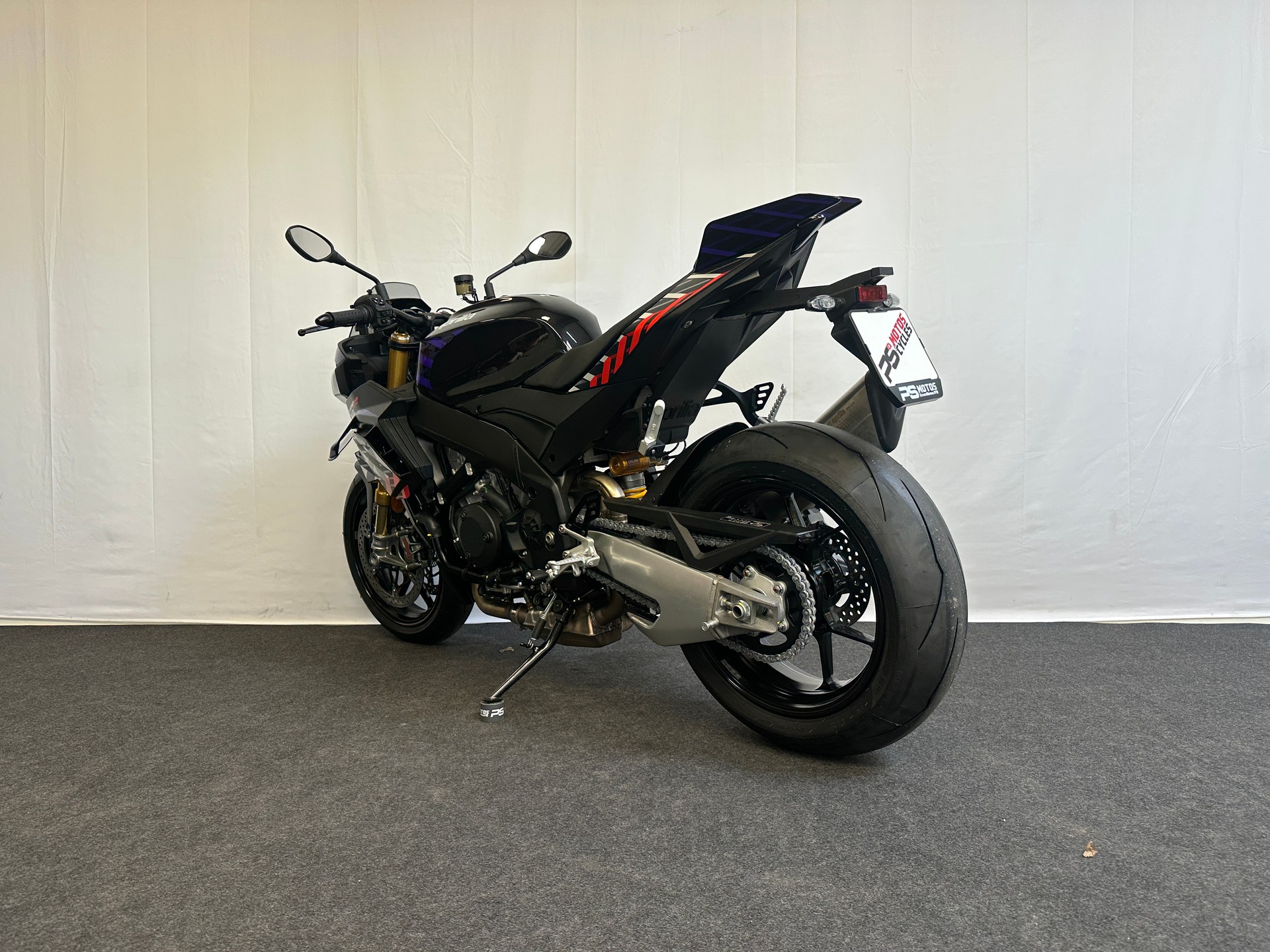 APRILIA Tuono V4 1100 E5+ Factory-image-5