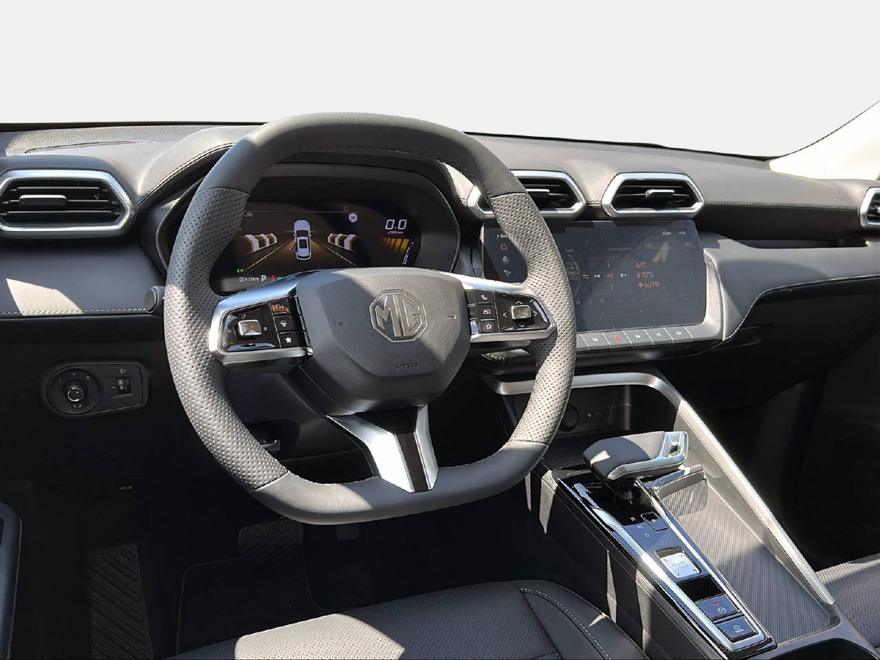 MG ZS 1.5 Hybrid+ Luxury-image-10
