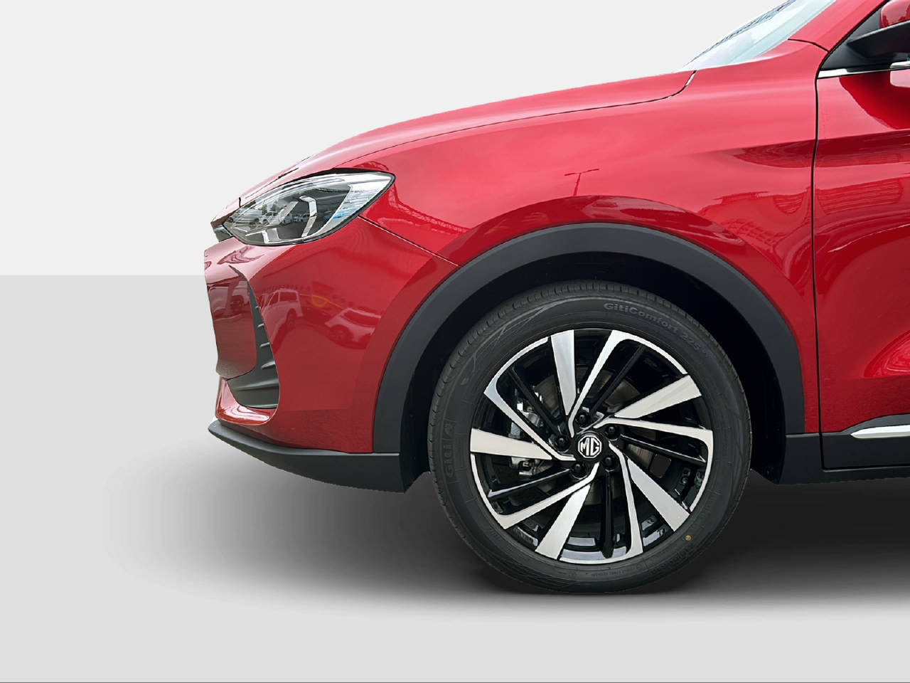 MG ZS 1.5 Hybrid+ Luxury-image-13