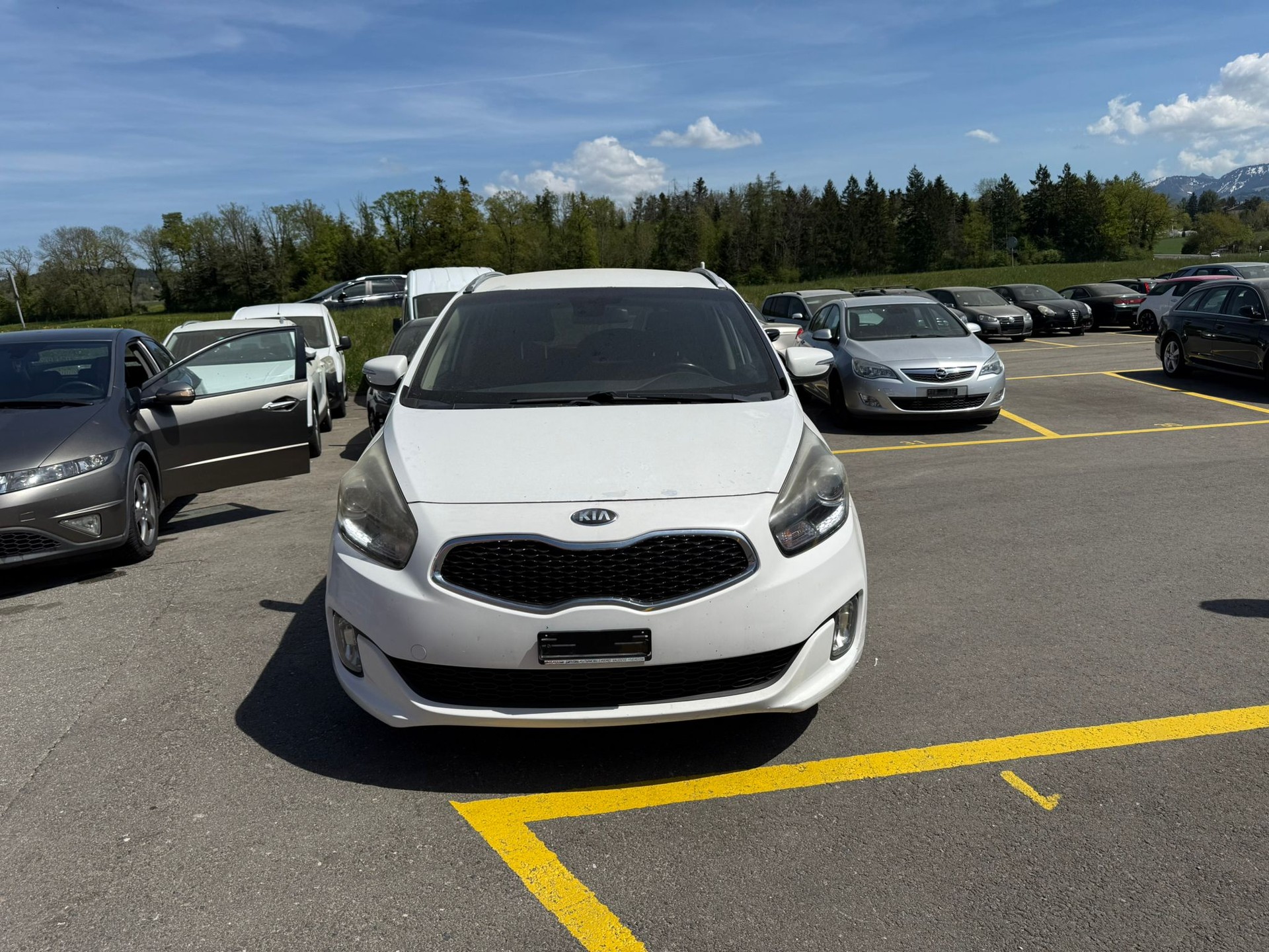 KIA Carens 1.7 CRDi Style-image-1