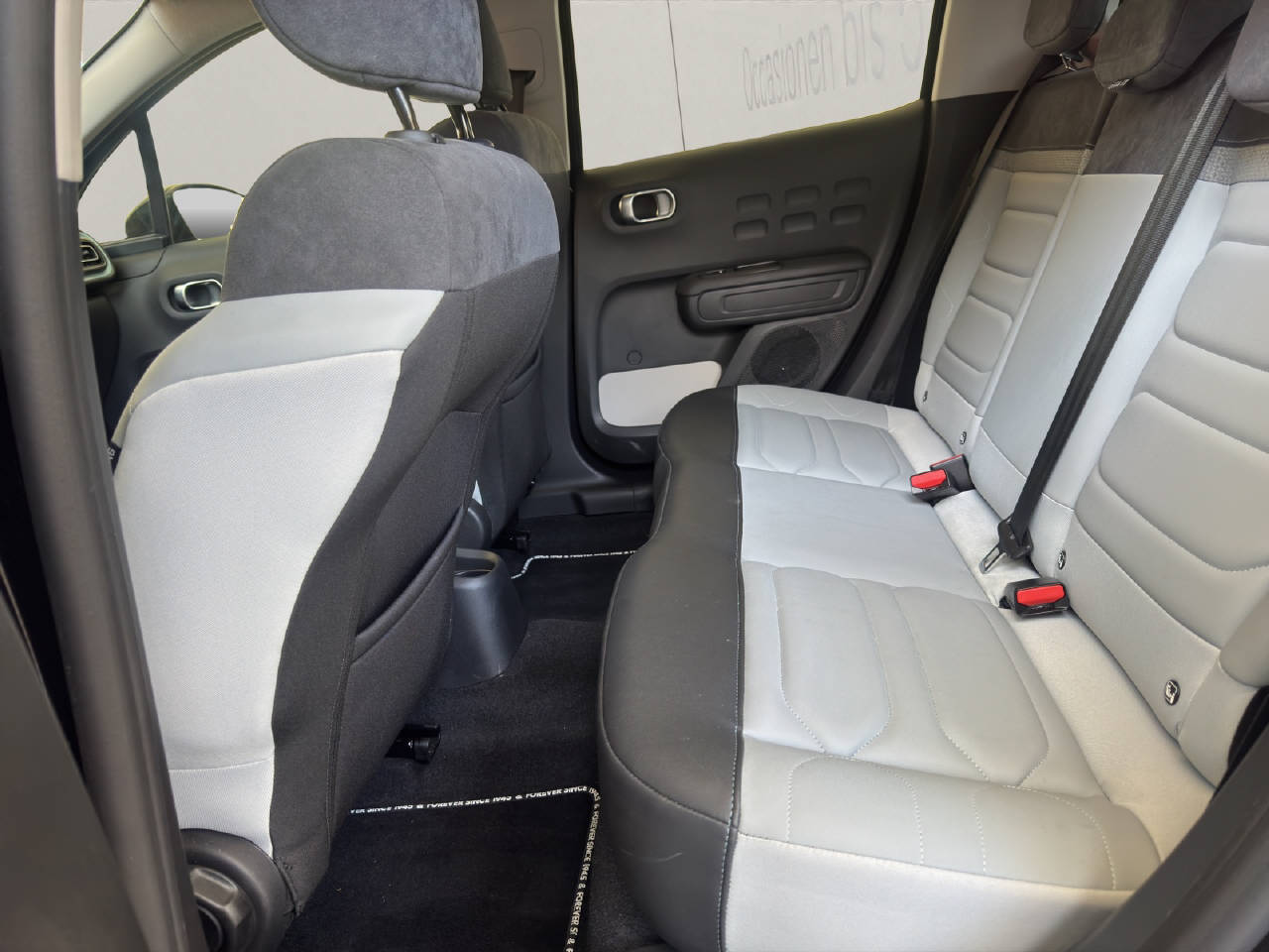 CITROEN C3 1.2 PureTech Elle / Automat-image-18