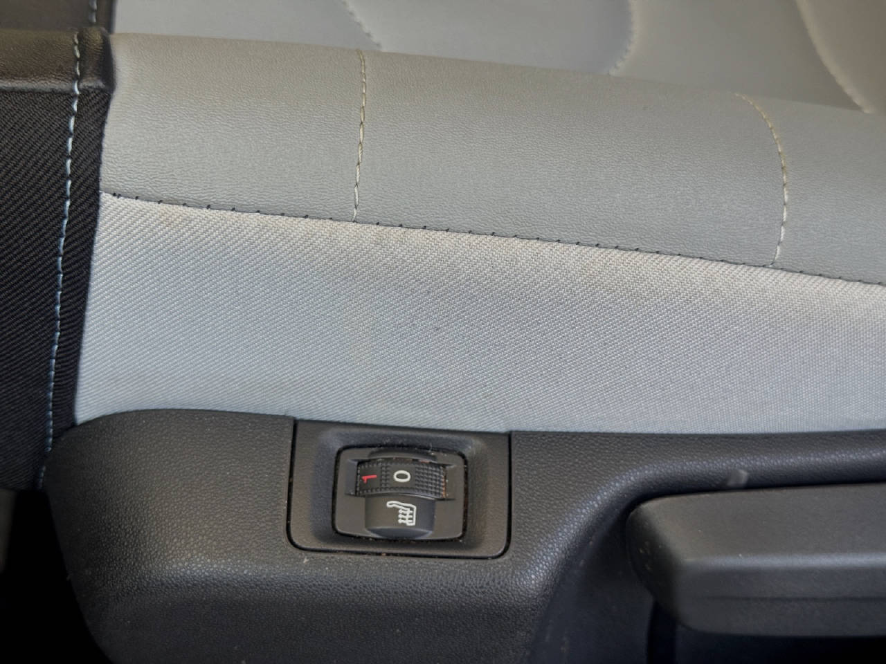CITROEN C3 1.2 PureTech Elle / Automat-image-16
