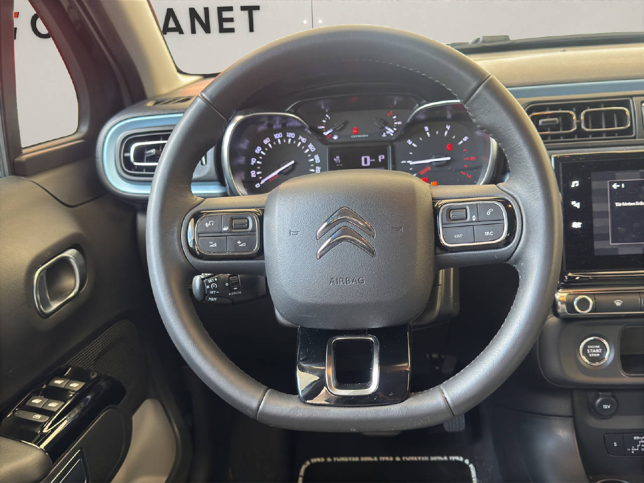 CITROEN C3 1.2 PureTech Elle / Automat-image-13