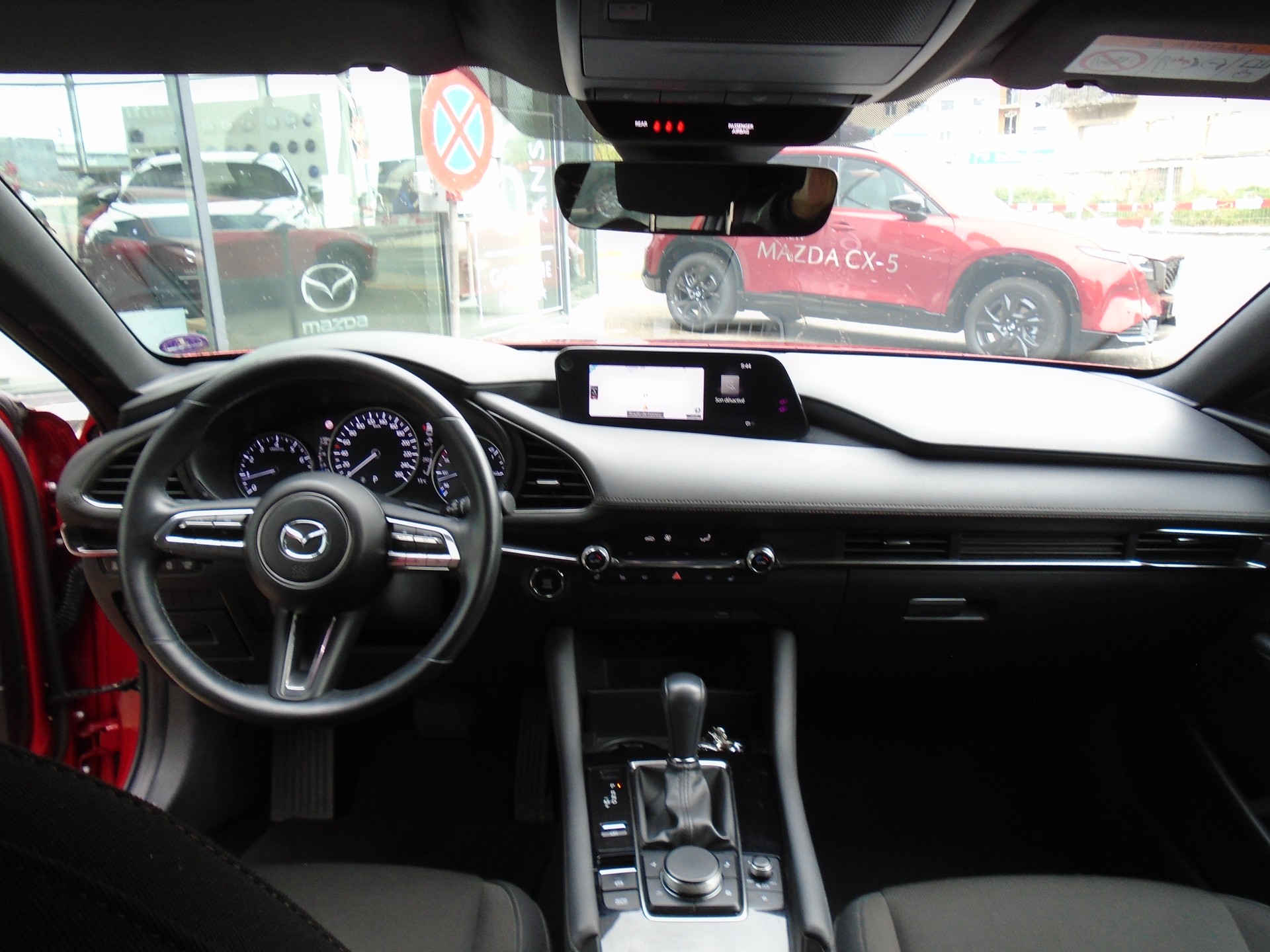 MAZDA 3 Hatchback SKYACTIV-X M Hybrid 186 Revolution Automat-image-8