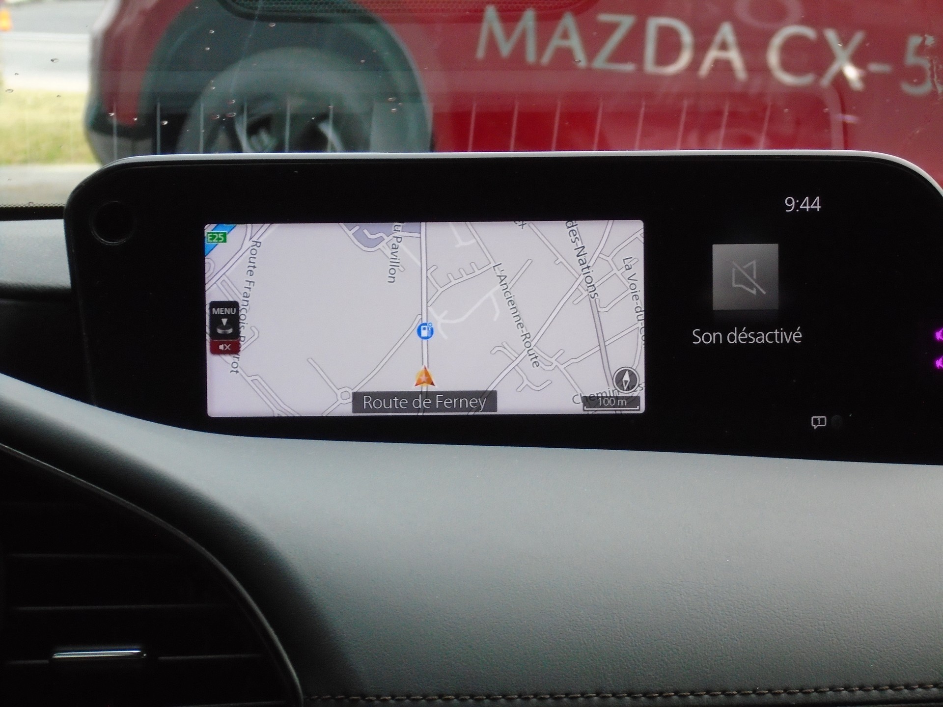 MAZDA 3 Hatchback SKYACTIV-X M Hybrid 186 Revolution Automat-image-10