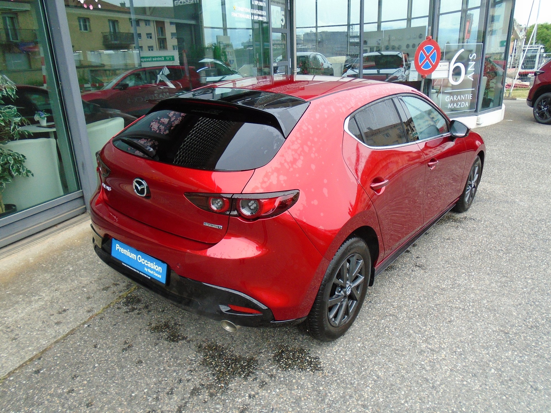 MAZDA 3 Hatchback SKYACTIV-X M Hybrid 186 Revolution Automat-image-3