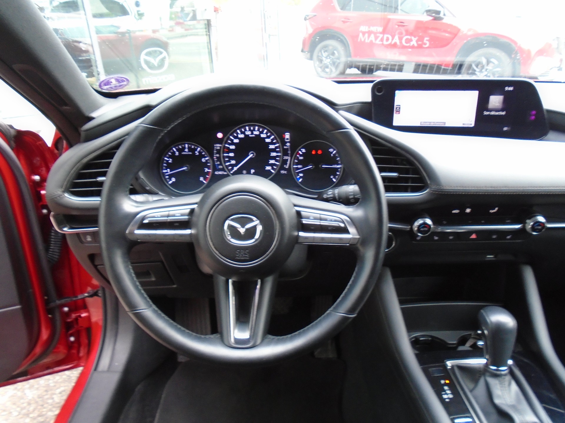 MAZDA 3 Hatchback SKYACTIV-X M Hybrid 186 Revolution Automat-image-9