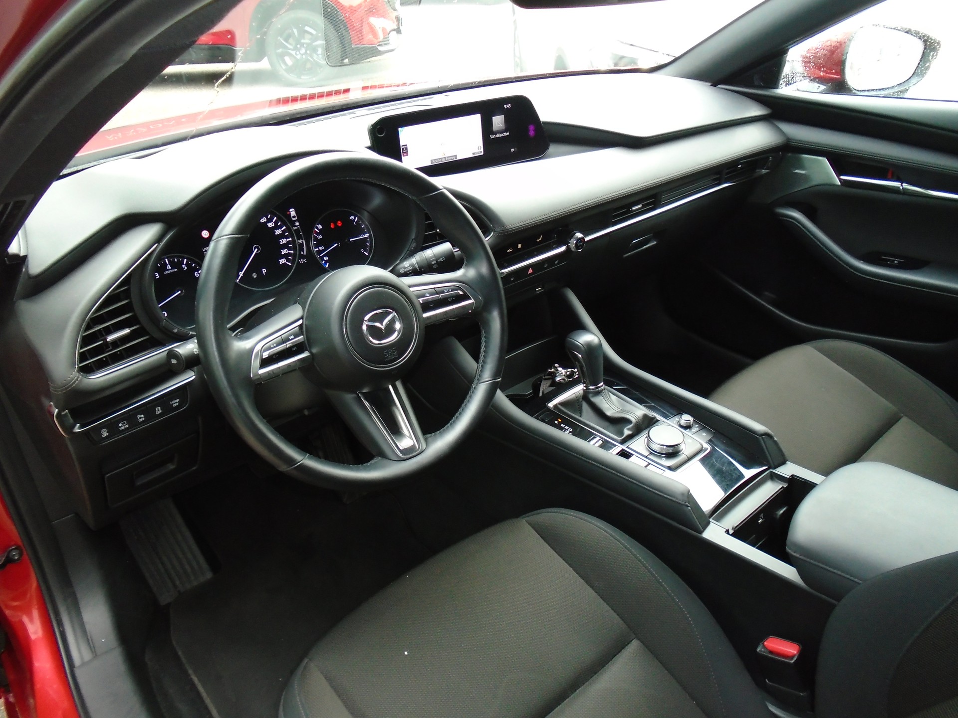 MAZDA 3 Hatchback SKYACTIV-X M Hybrid 186 Revolution Automat-image-7