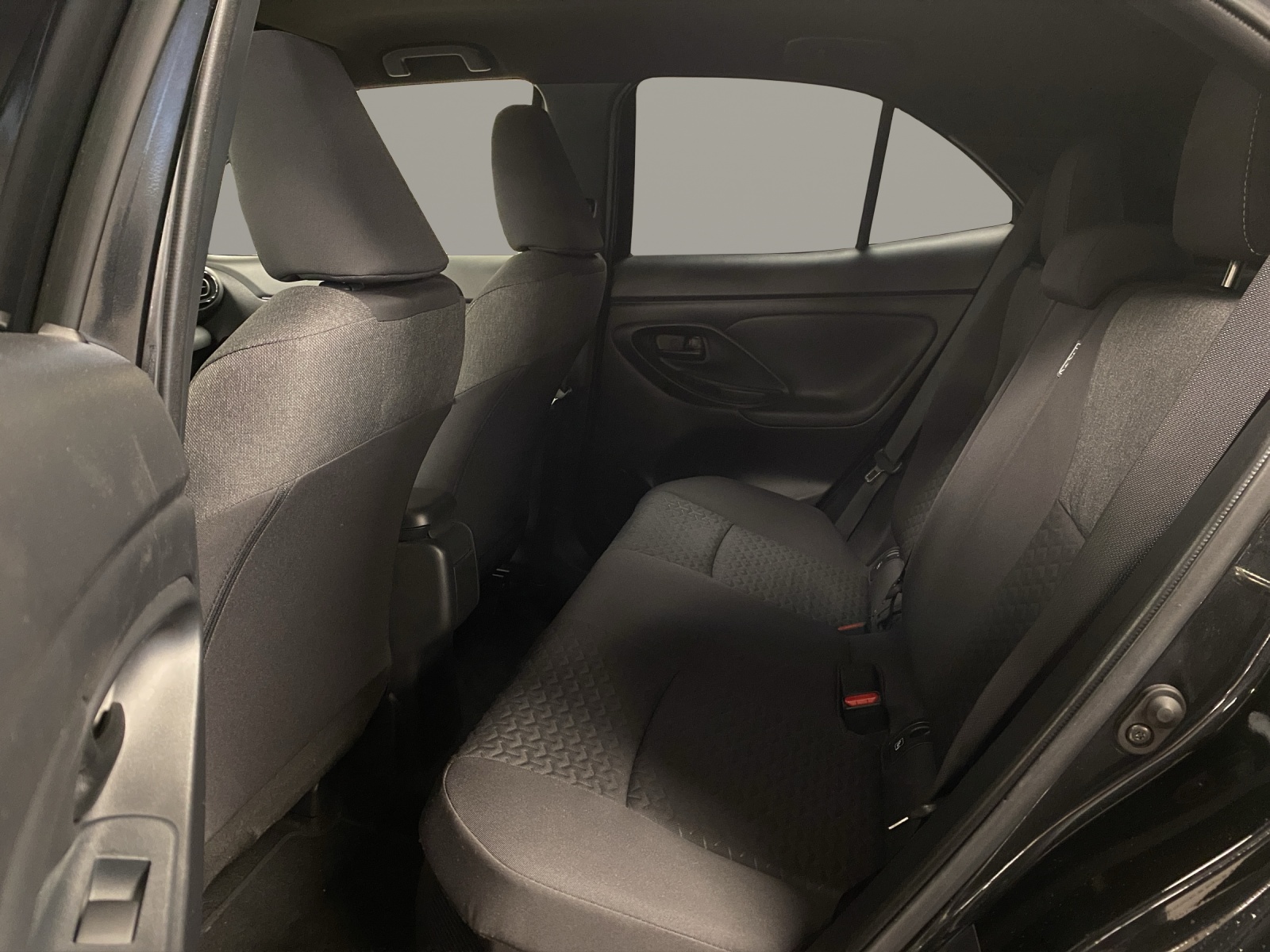 TOYOTA YARIS Cross 1.5 Trend HSD-image-13