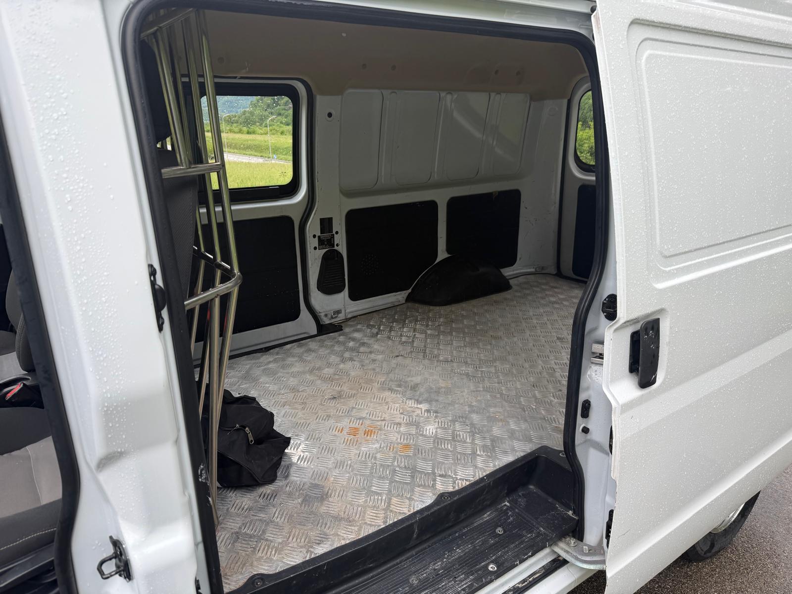 DFSK C35 1.5 Kasten 4X4-image-10