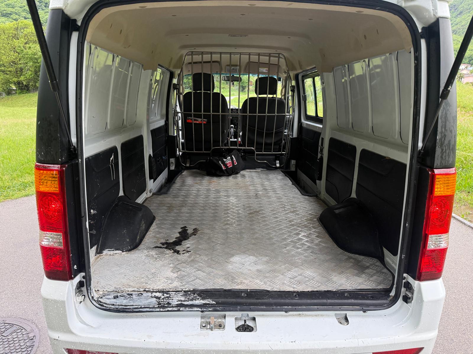 DFSK C35 1.5 Kasten 4X4-image-11